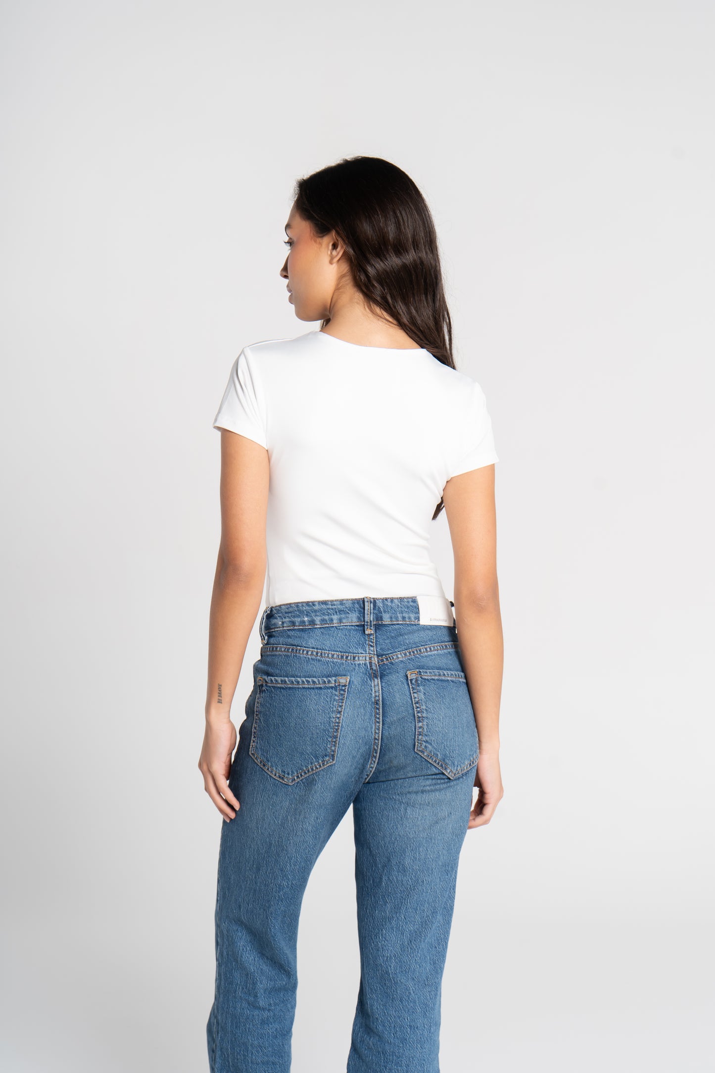 ROUND NECK SHORT SLEEVE BODYSUIT