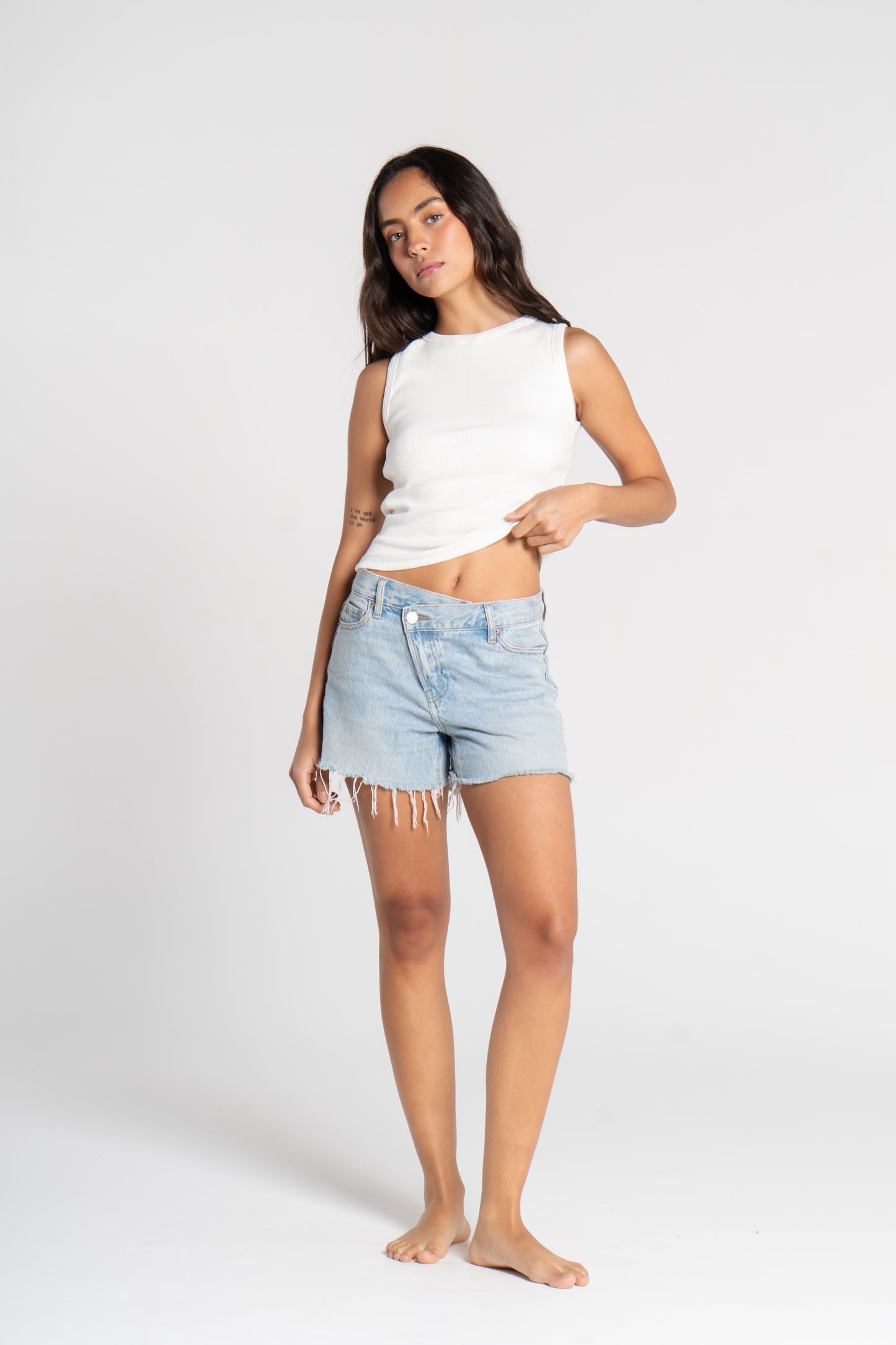 RIBBED TANK TOP ROUND NECK