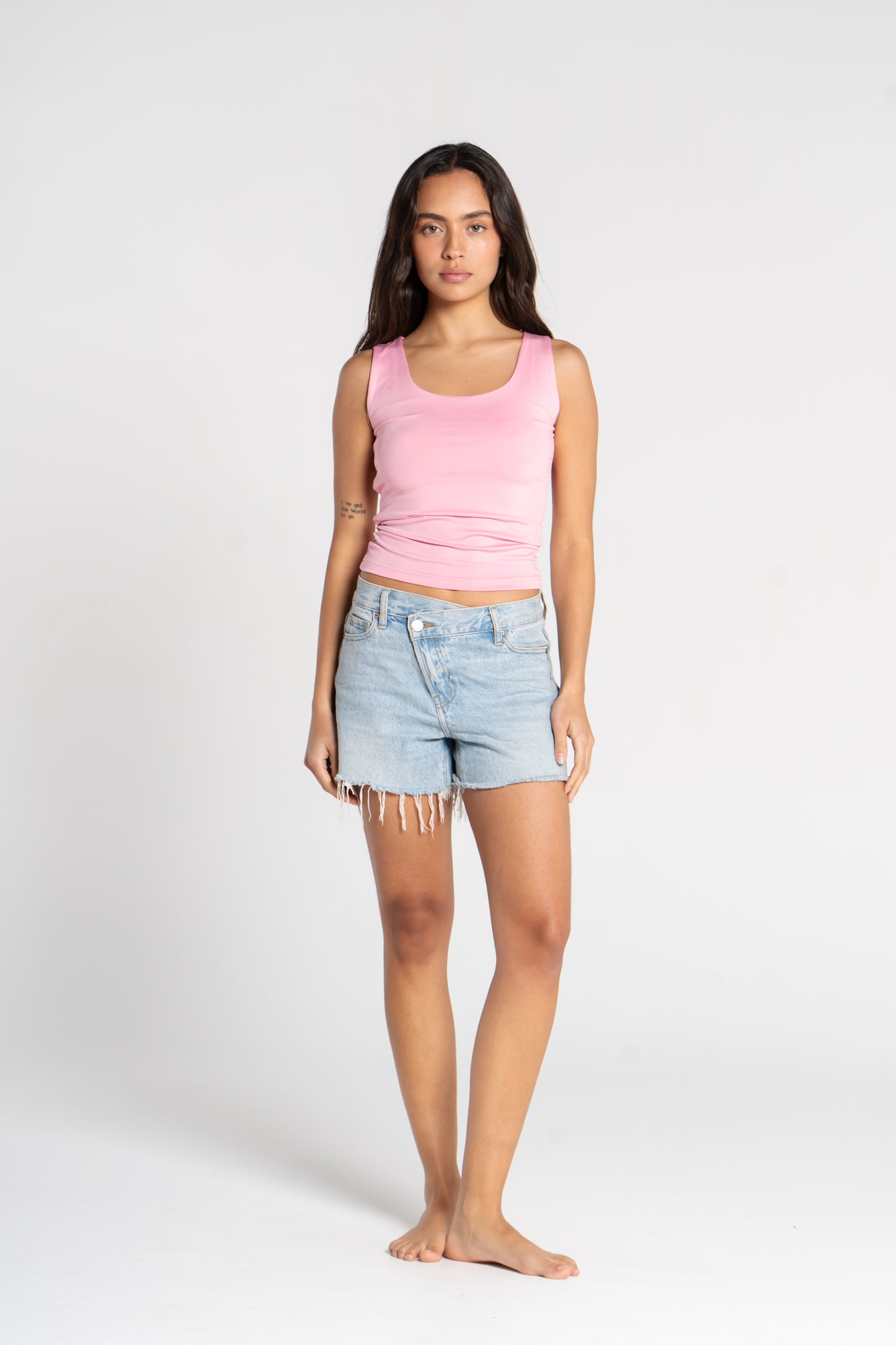 TANK TOP WIDE NECK ( COLORS )