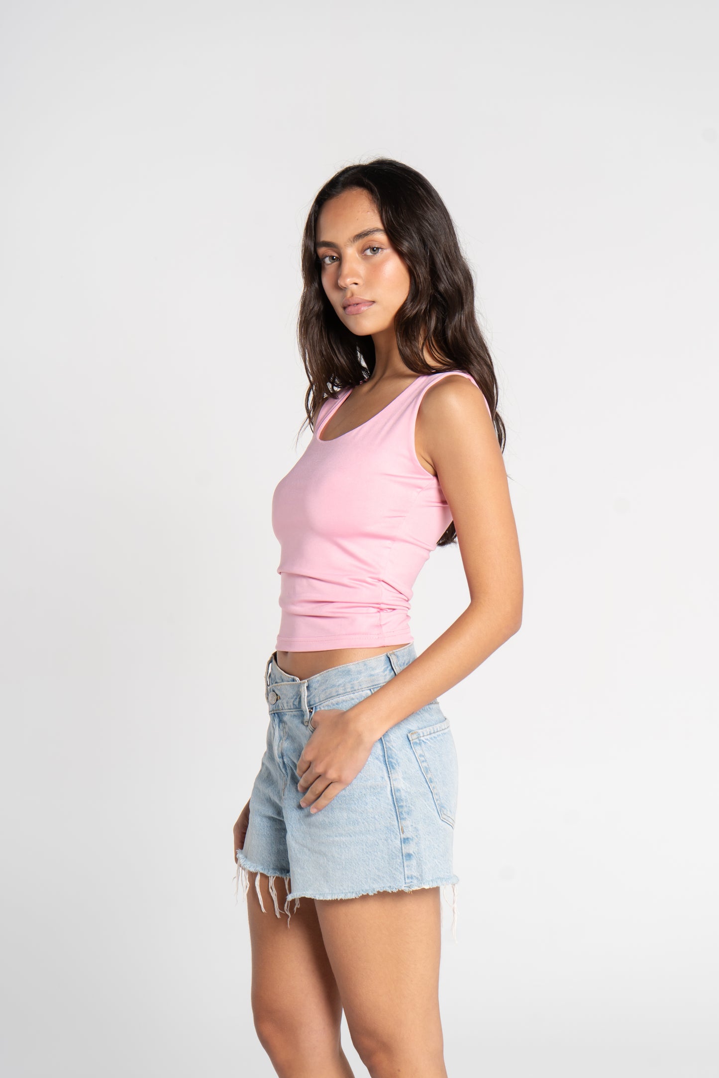 TANK TOP WIDE NECK ( COLORS )