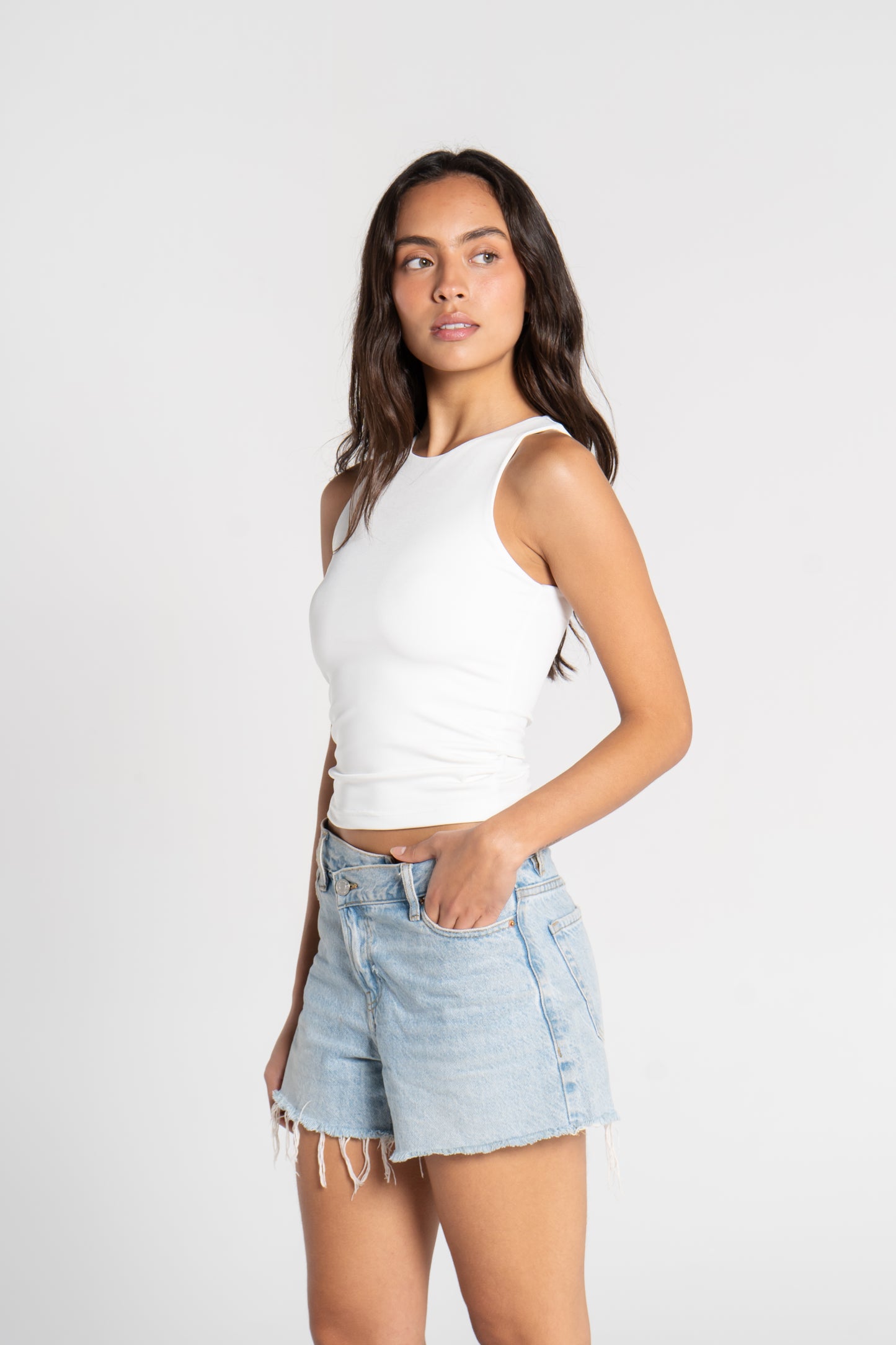 ROUND NECK TANK TOP