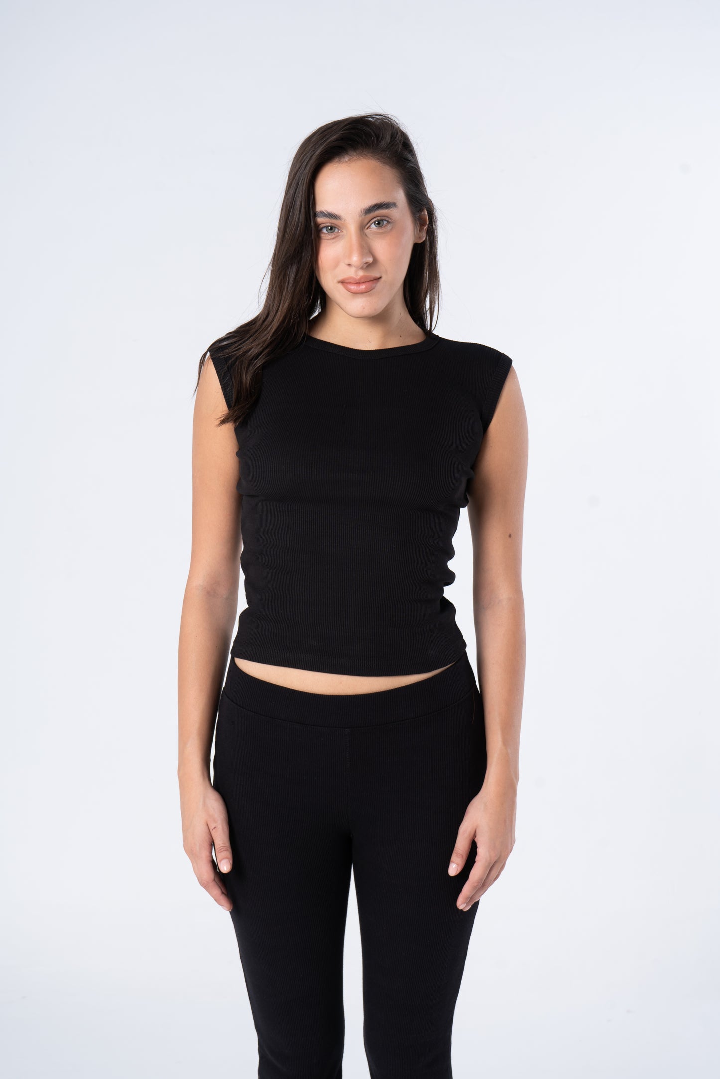 WIDE SHOULDER RIBBED TANK TOP