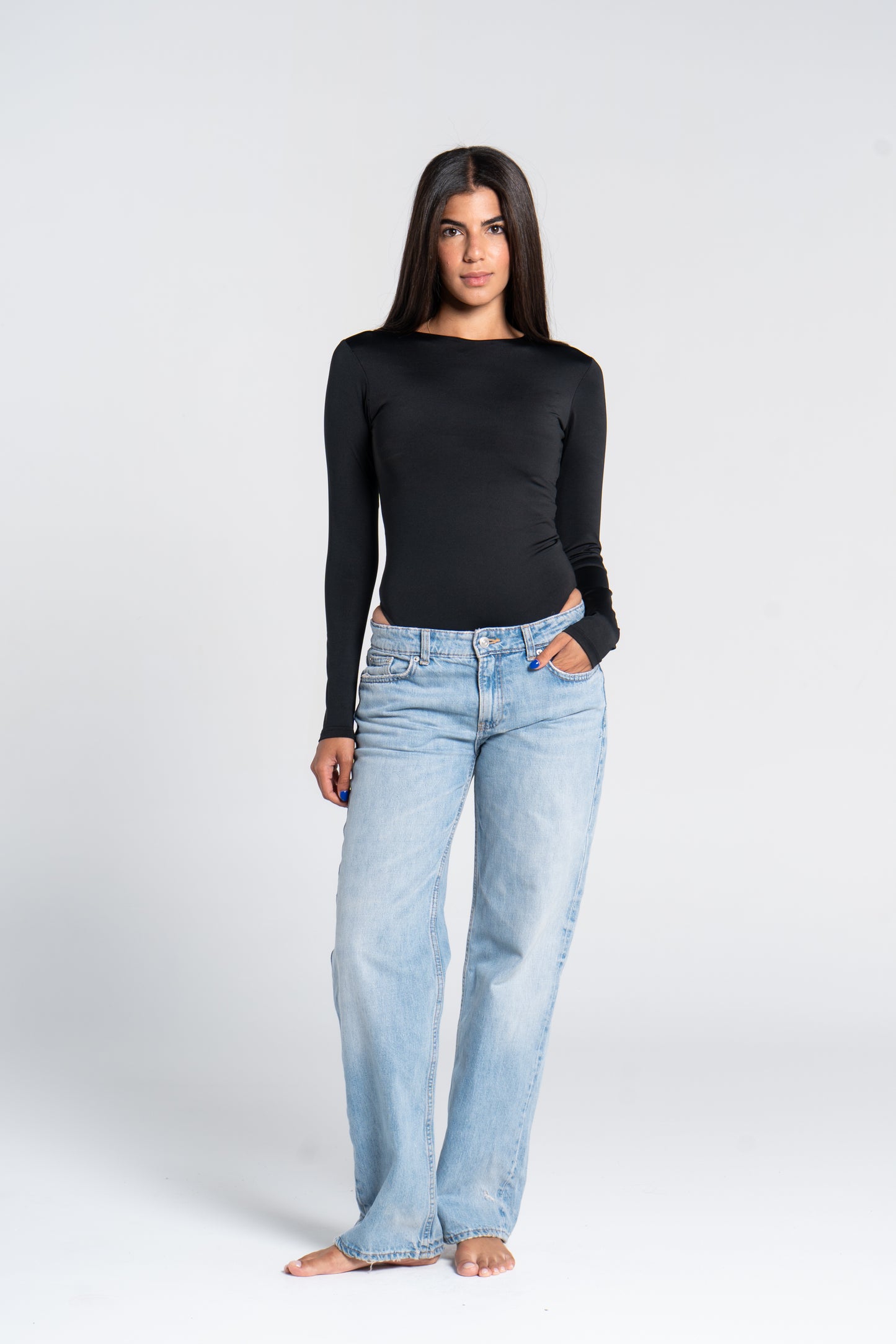 ROUND NECK LONG SLEEVE BODYSUIT