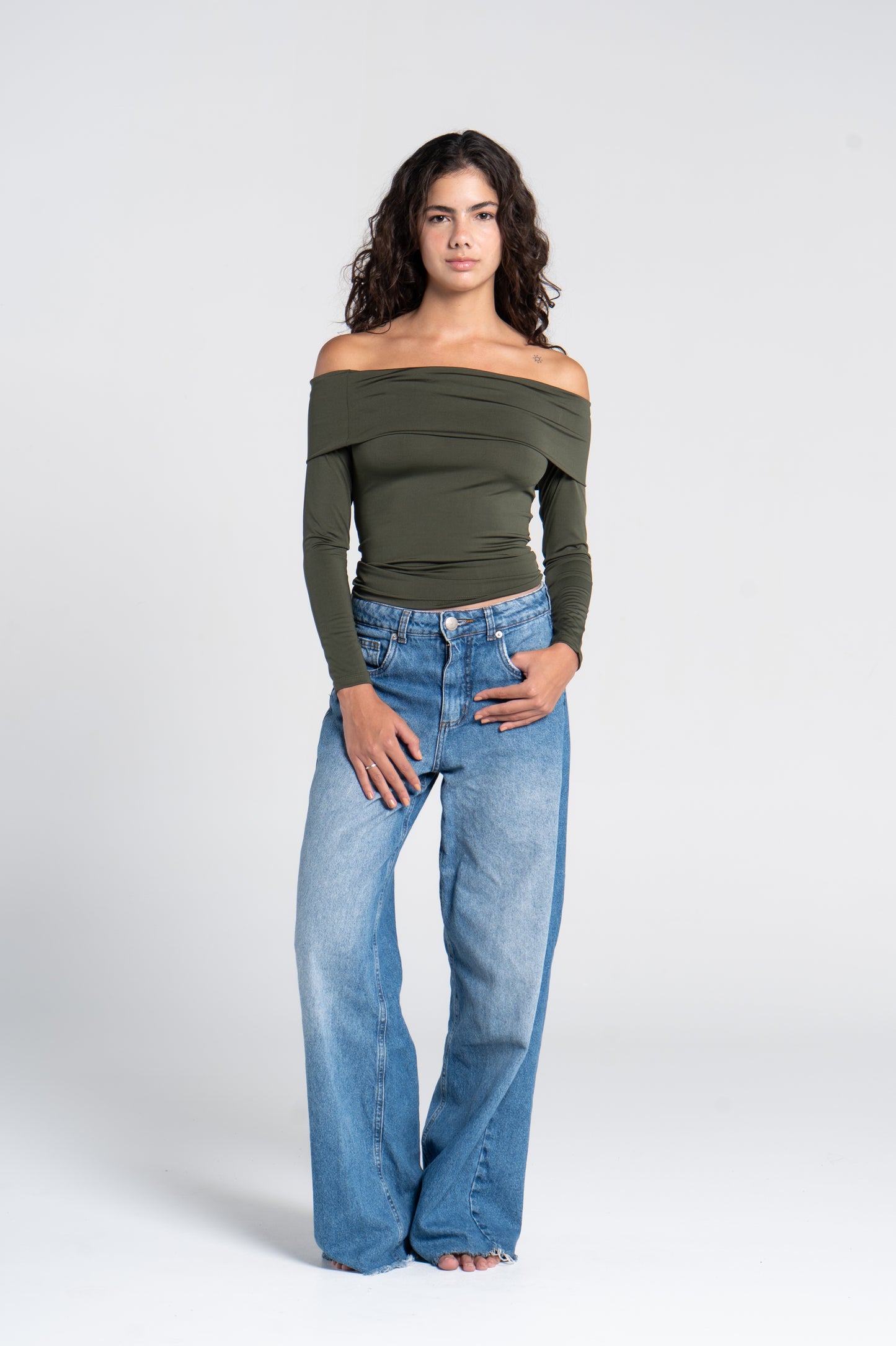OFF SHOULDER LONG SLEEVE