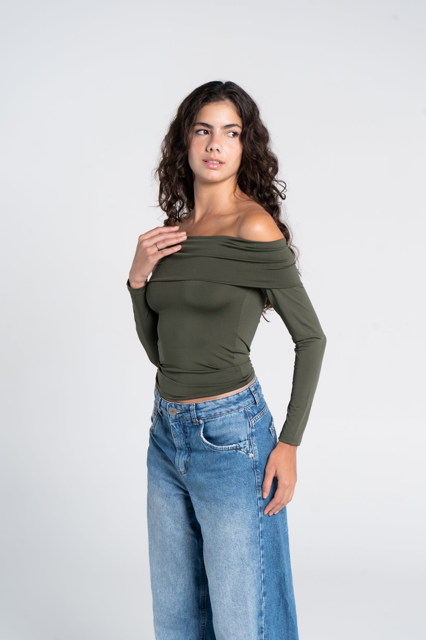 OFF SHOULDER LONG SLEEVE