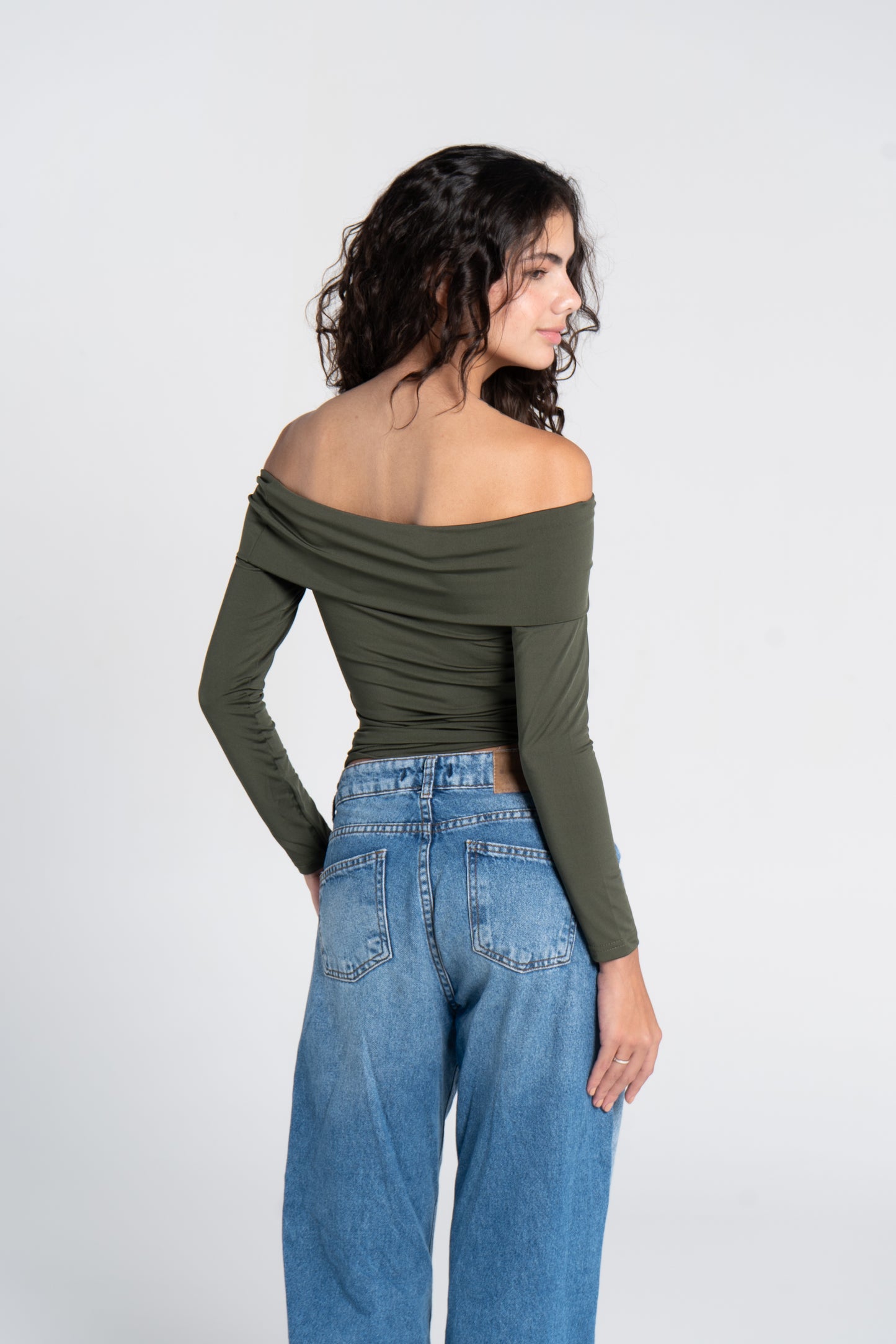 OFF SHOULDER LONG SLEEVE