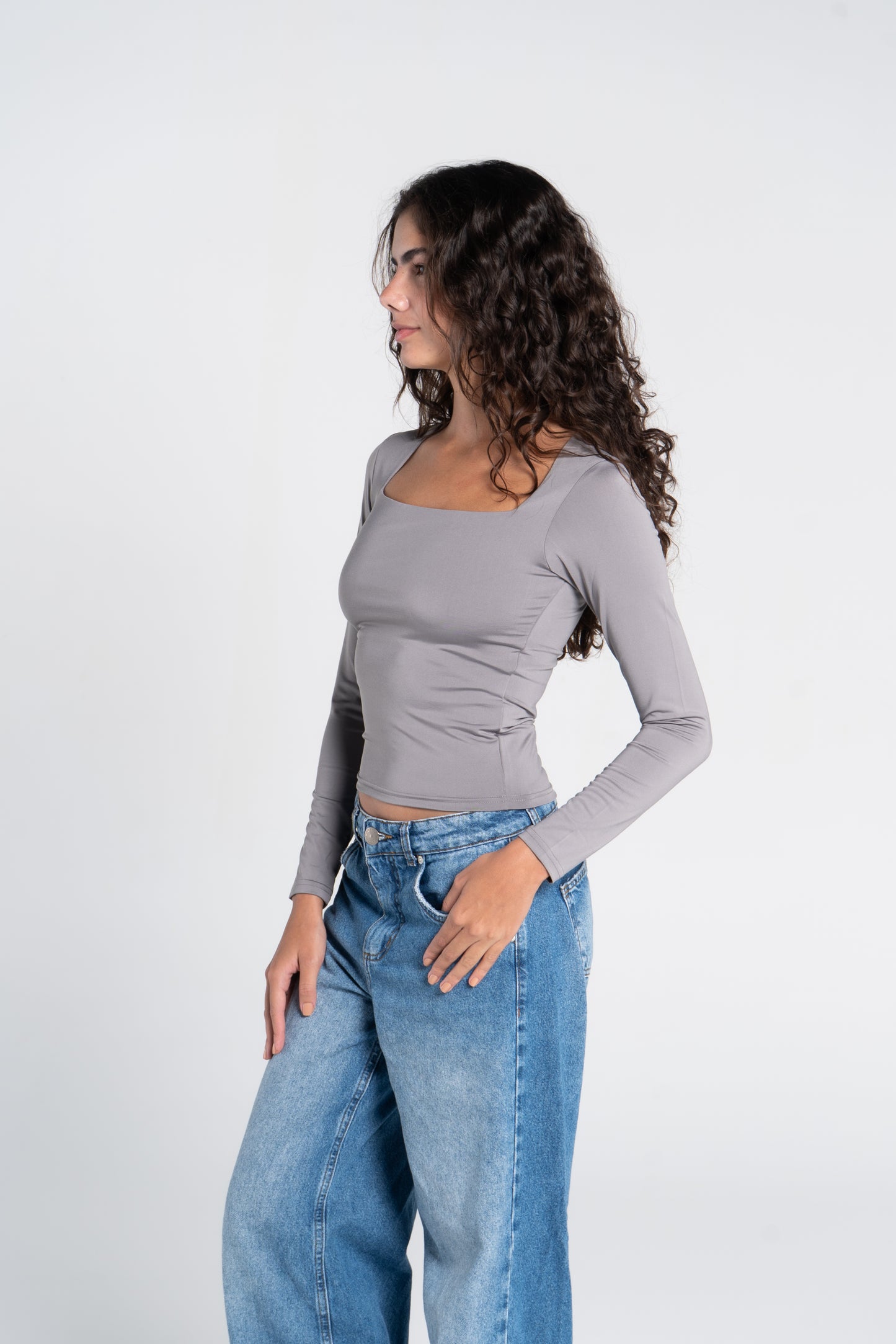 SQUARE NECK LONG SLEEVE