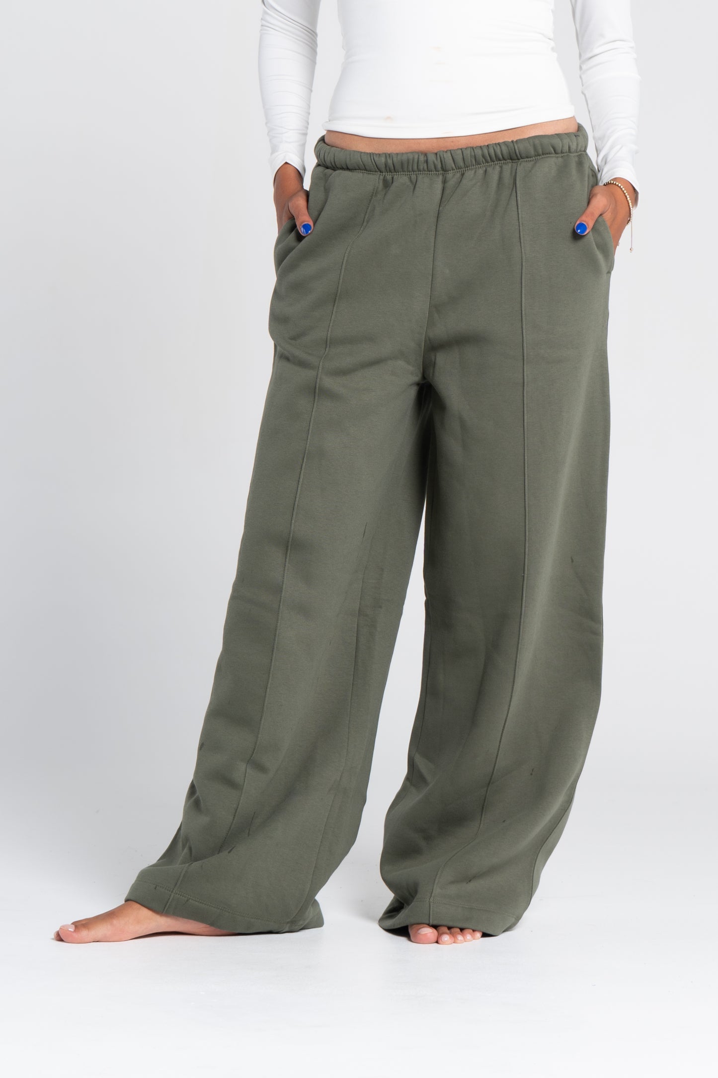 STRAIGHT LEG PANTS WITH LINES