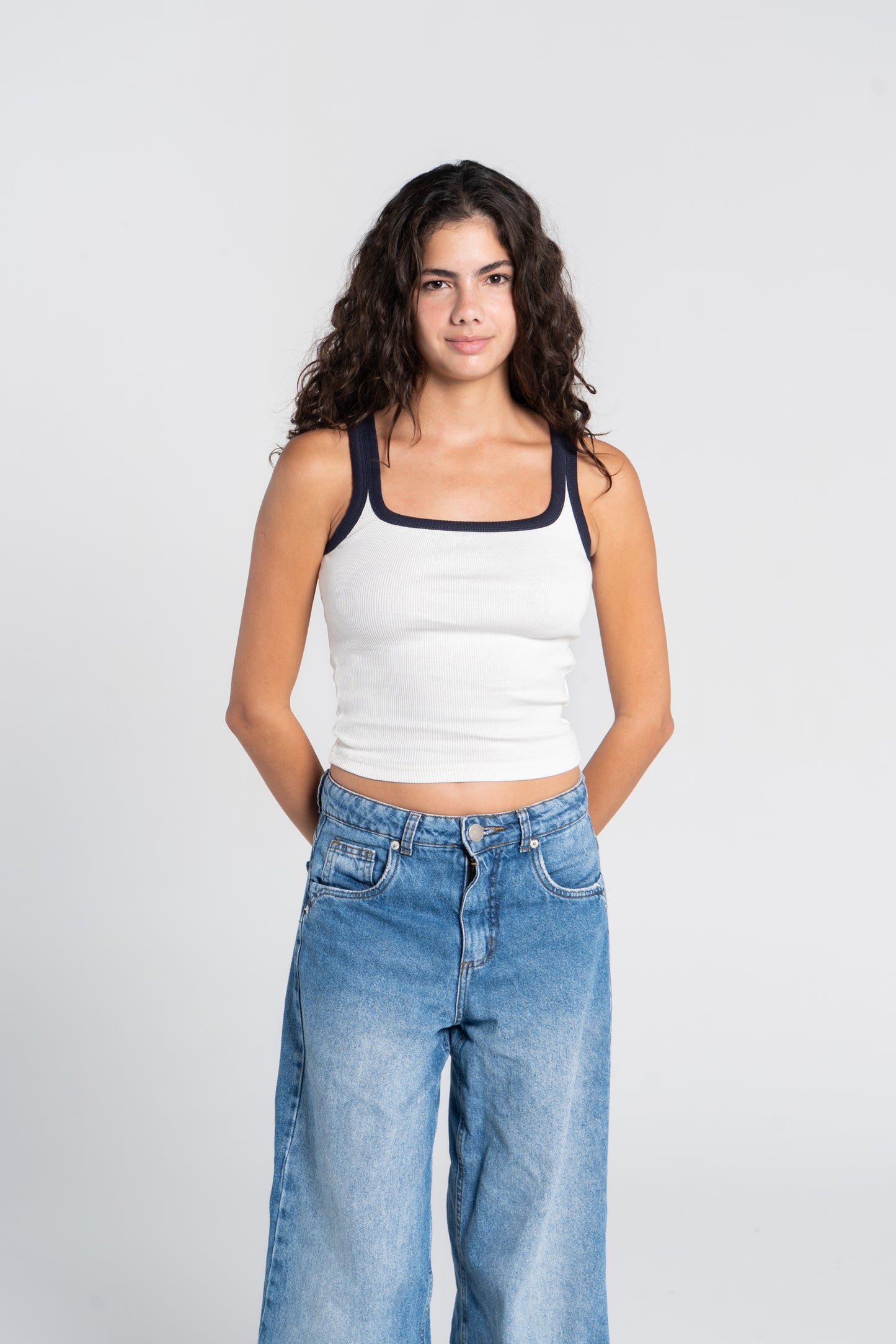 RIBBED SQUARE NECK TANK – COLORED STRAP