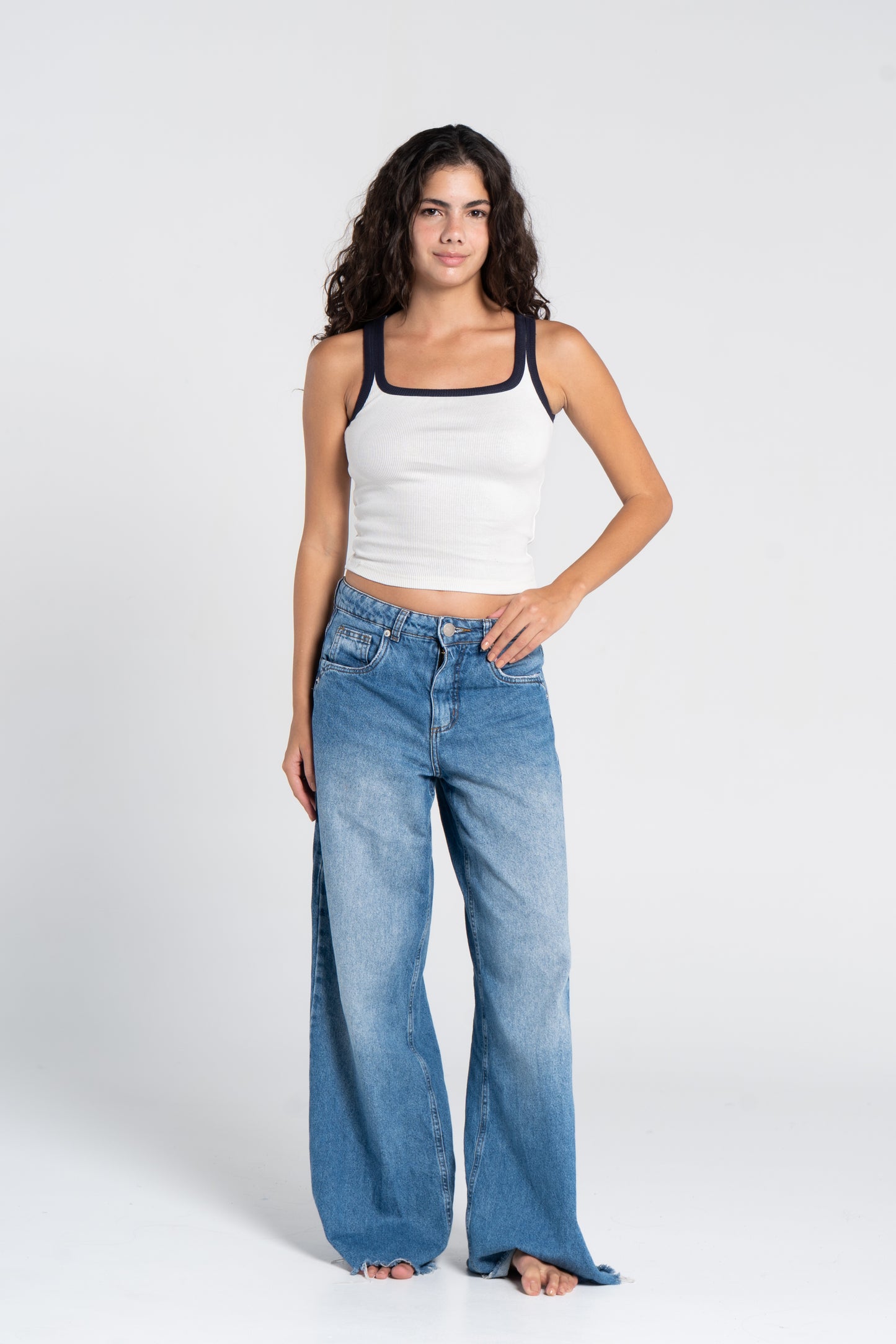 RIBBED SQUARE NECK TANK – COLORED STRAP