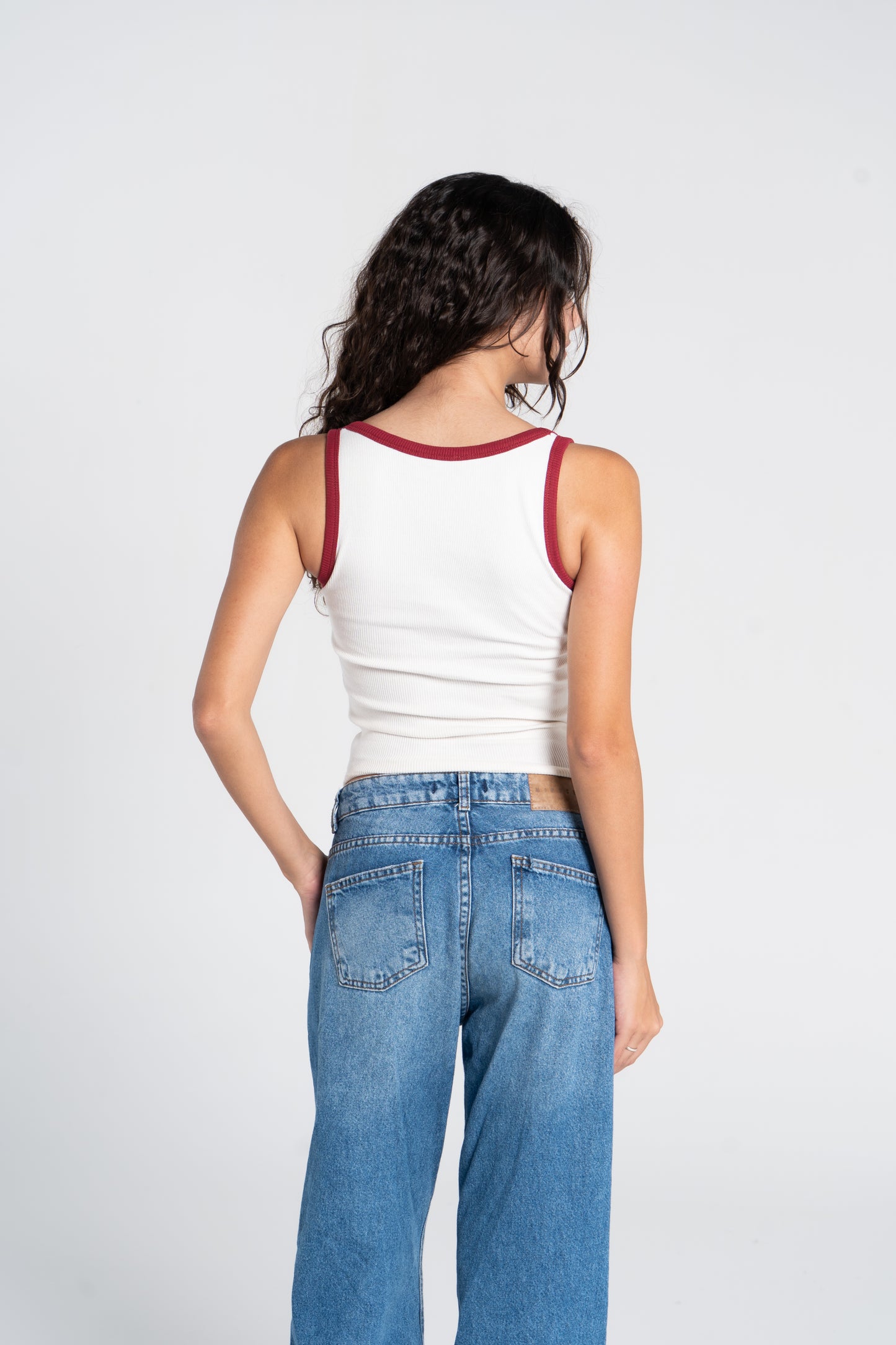 RIBBED SQUARE NECK TANK – COLORED STRAP