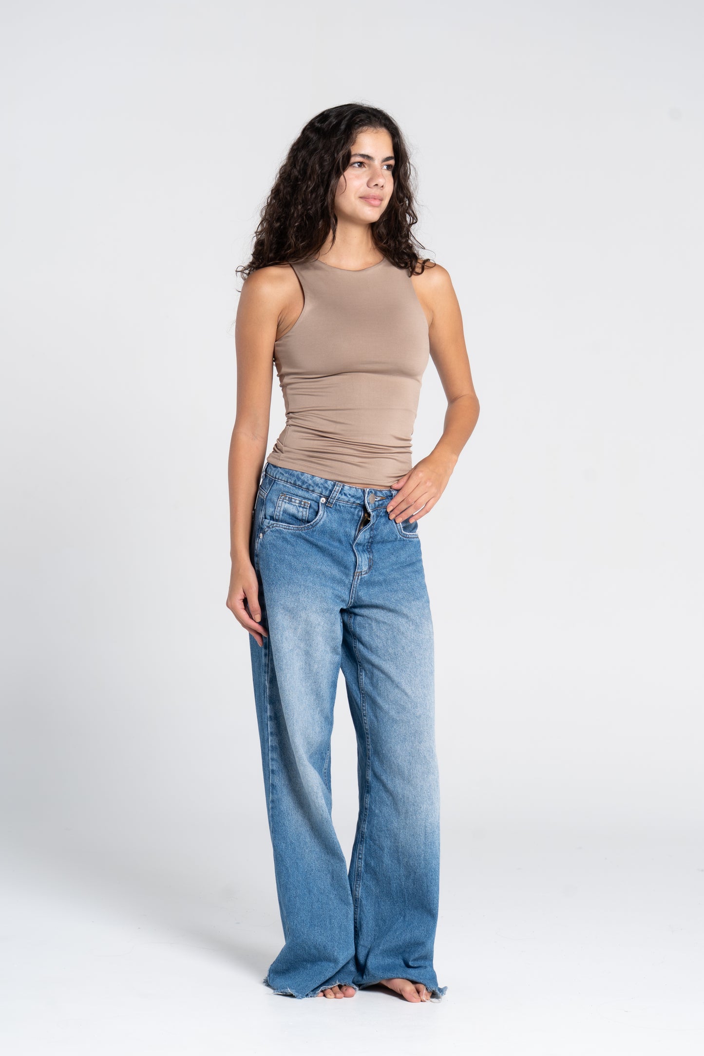 ROUND NECK TANK TOP