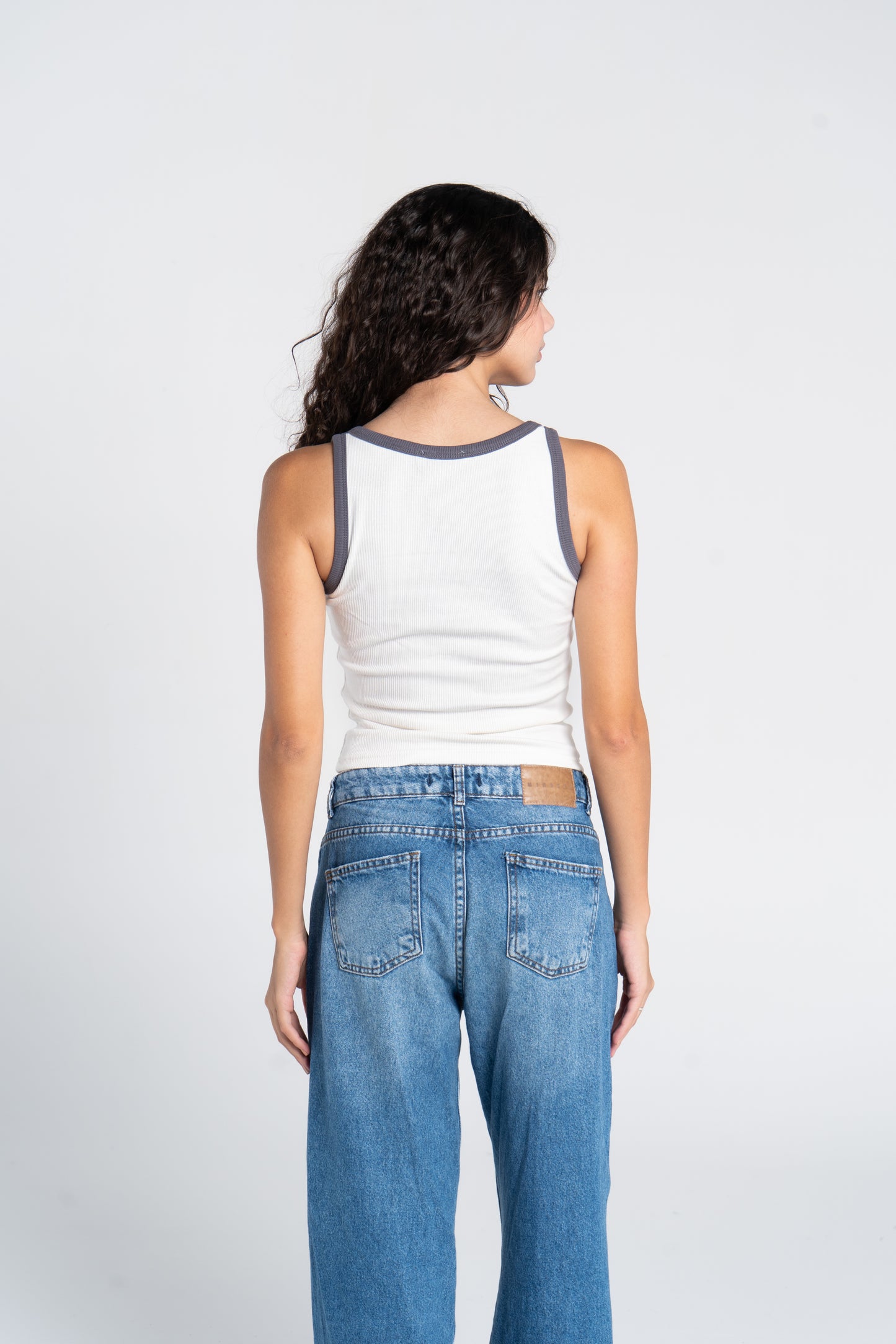 RIBBED SQUARE NECK TANK – COLORED STRAP