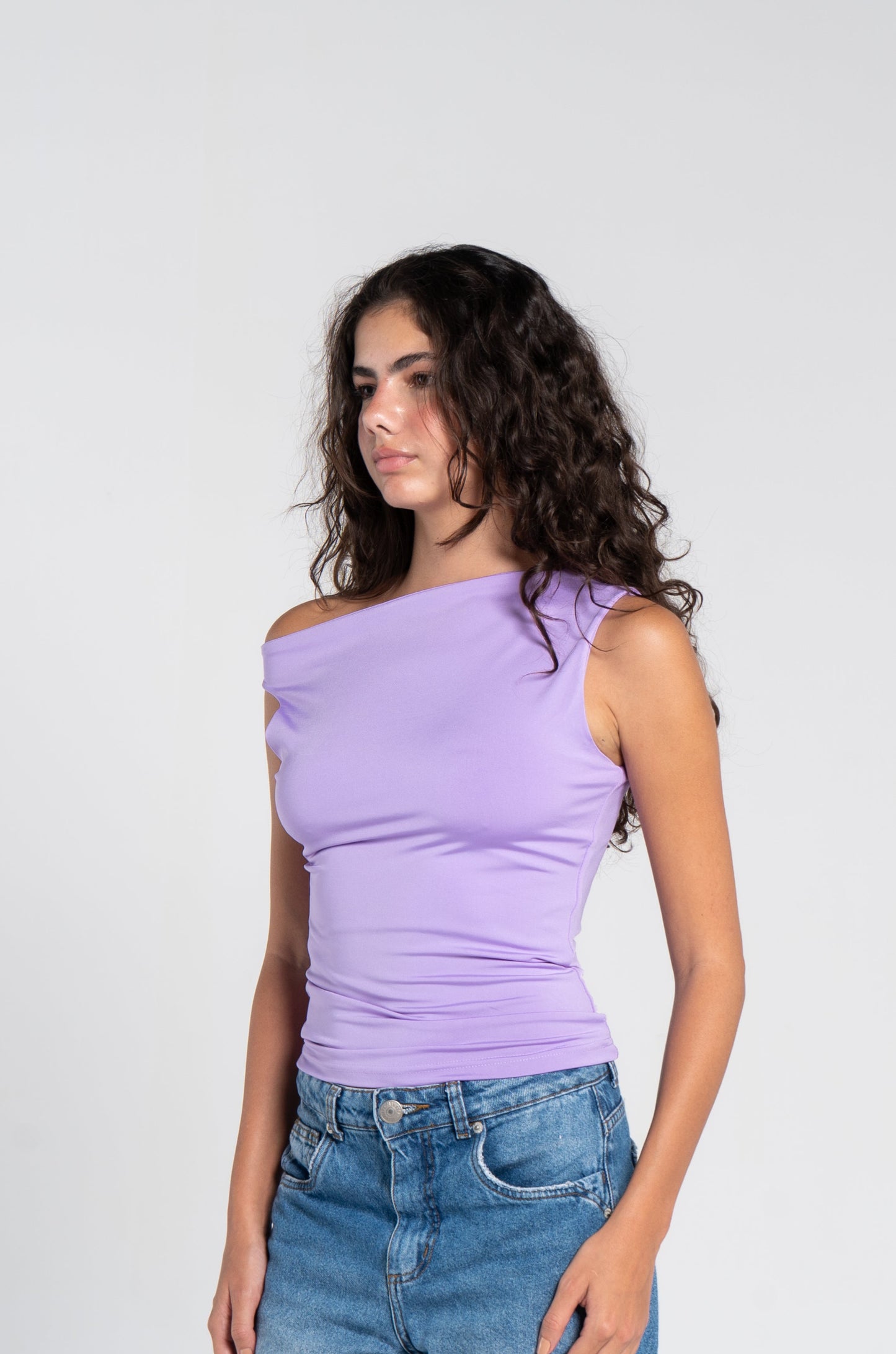 ONE SHOULDER RUCHED ASYMMETRICAL TOP