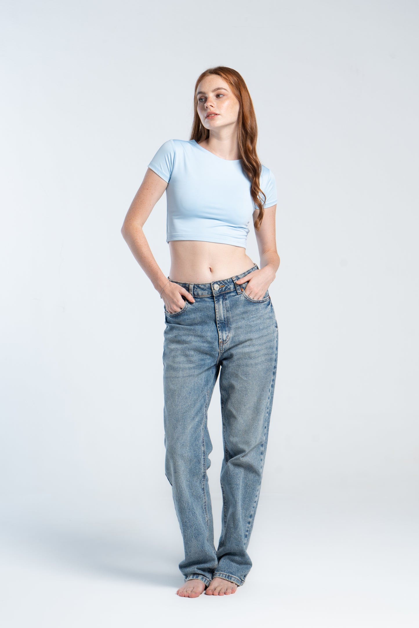 CROPPED ROUND NECK