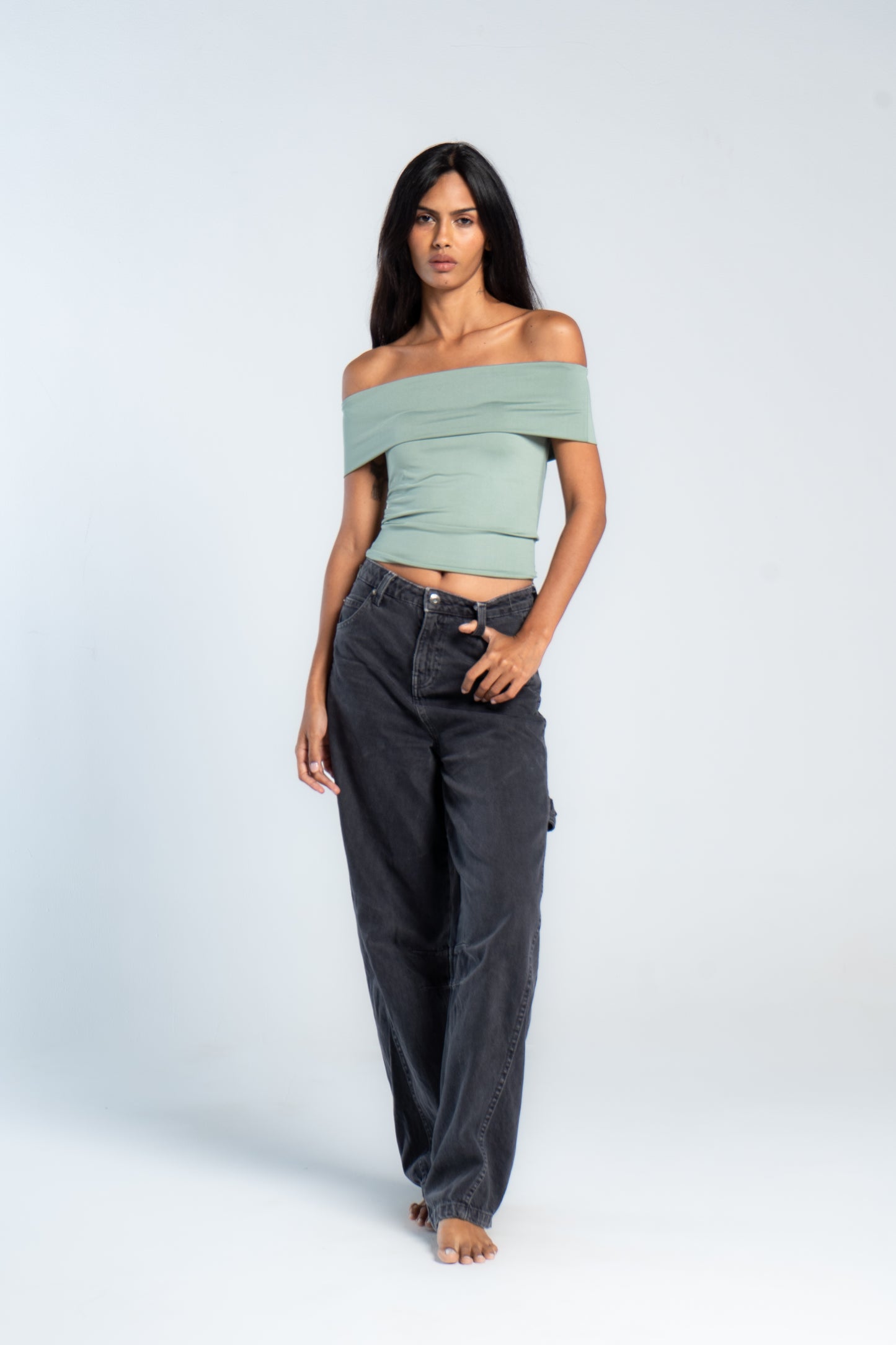 OFF SHOULDER