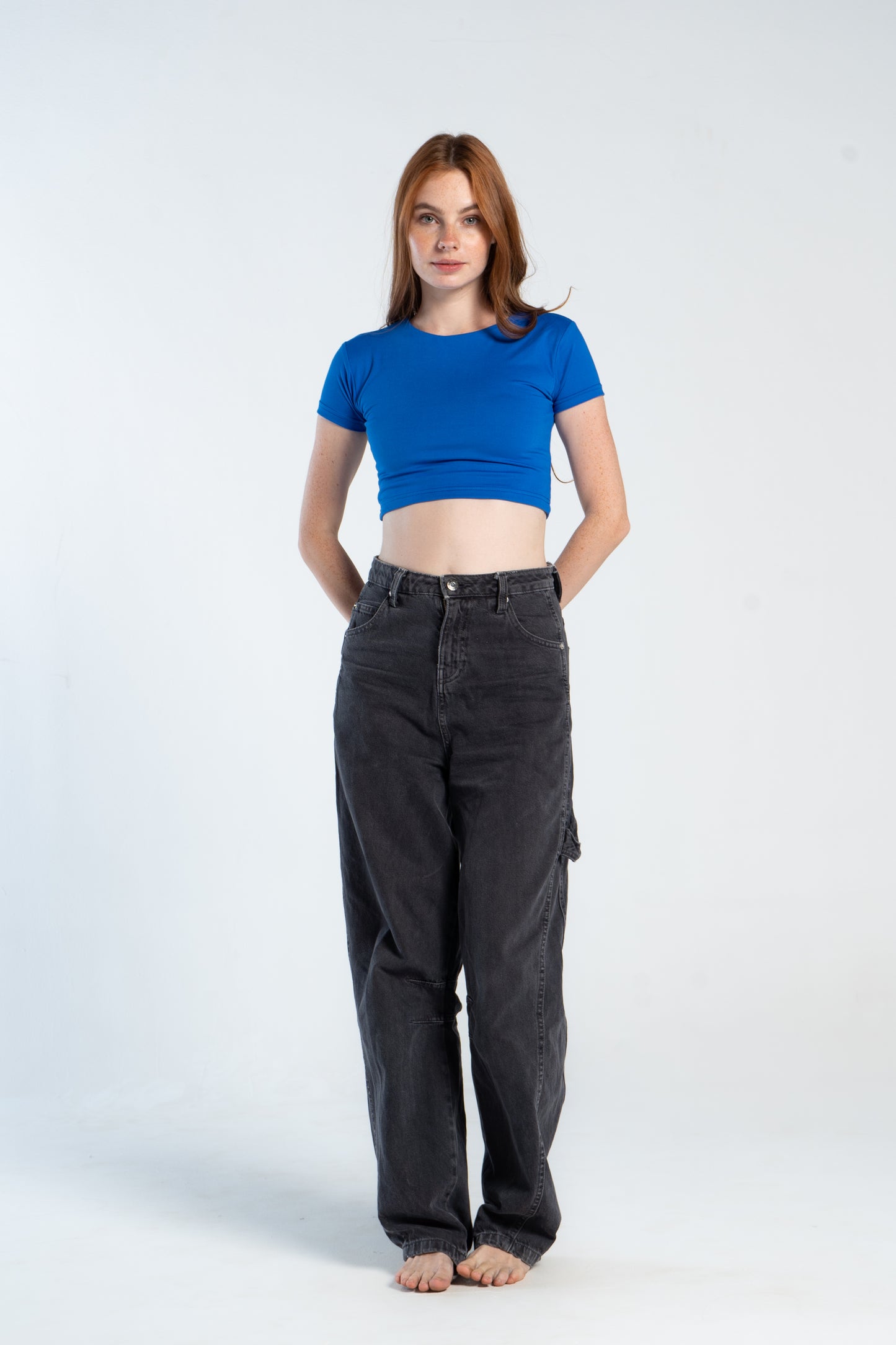 CROPPED ROUND NECK