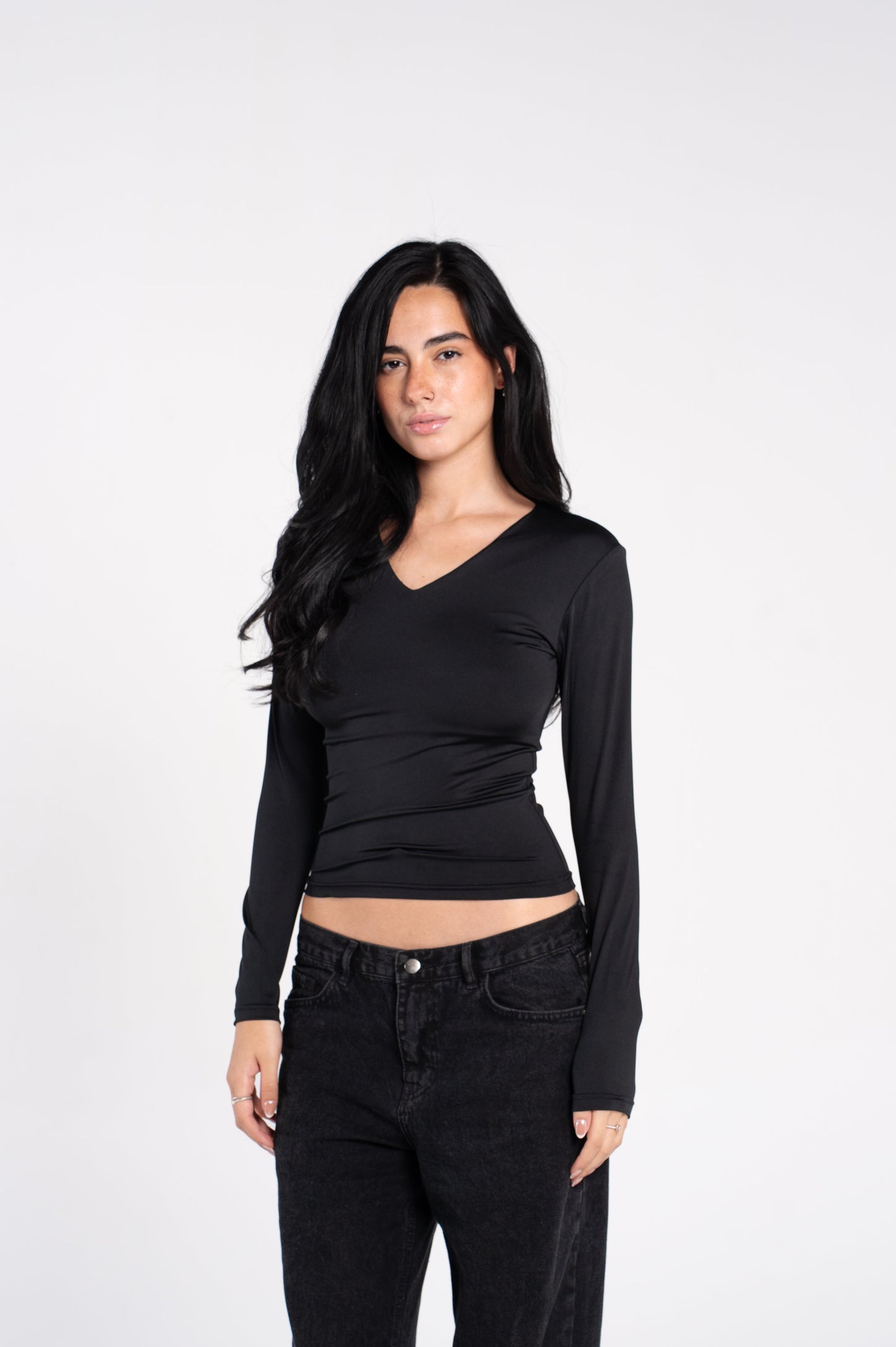 V NECK LONG SLEEVE