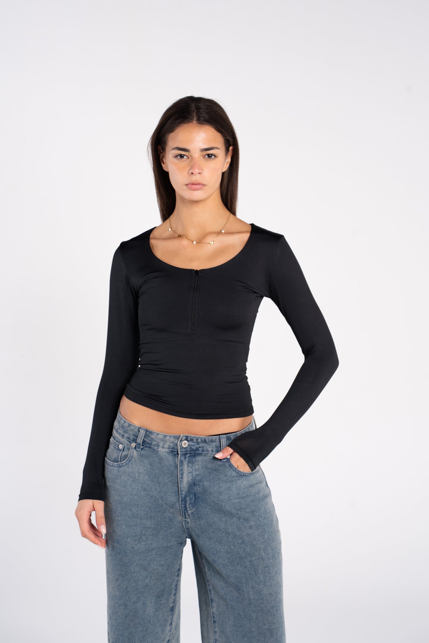 WIDE NECK ZIPPER LONG SLEEVE