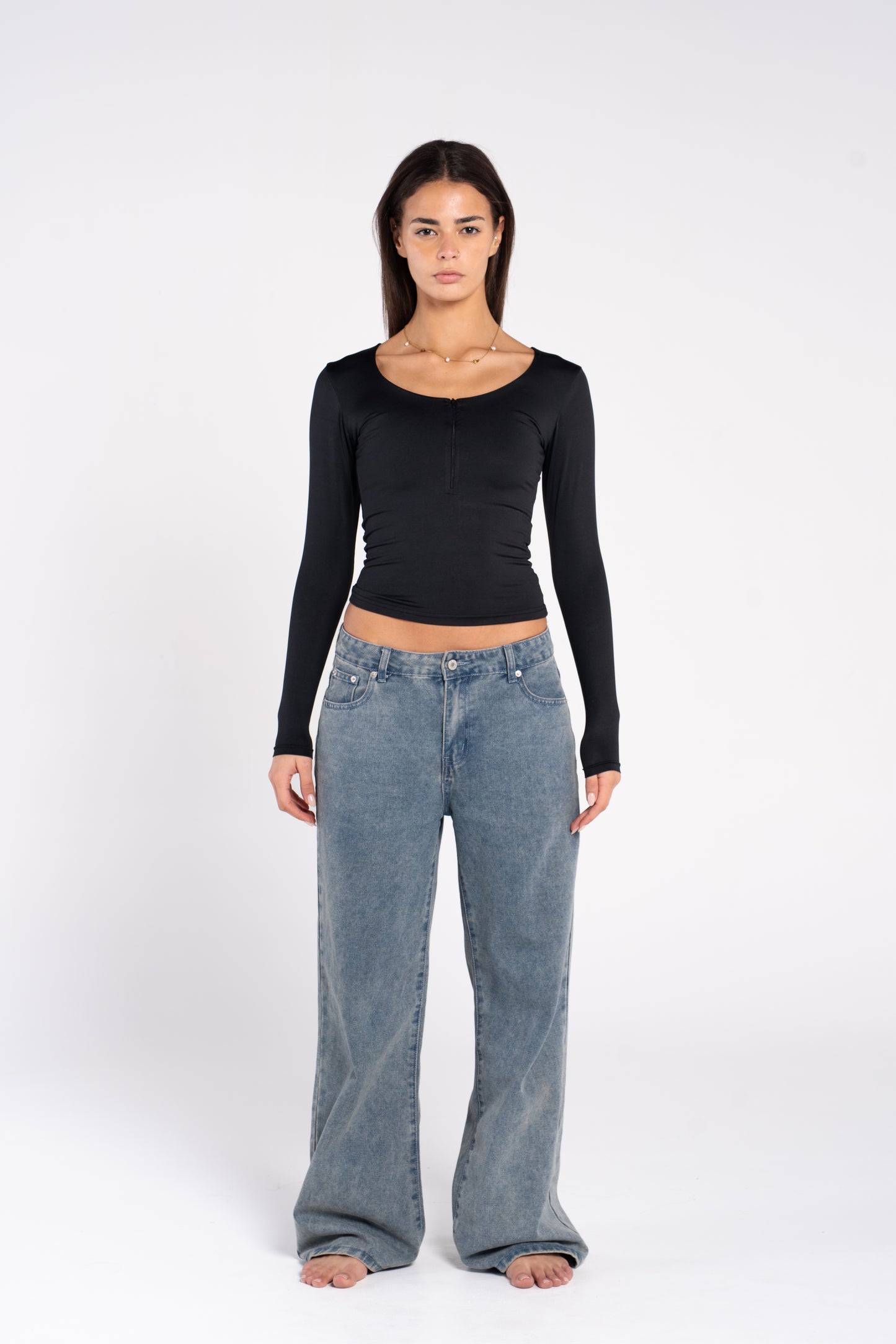 WIDE NECK ZIPPER LONG SLEEVE