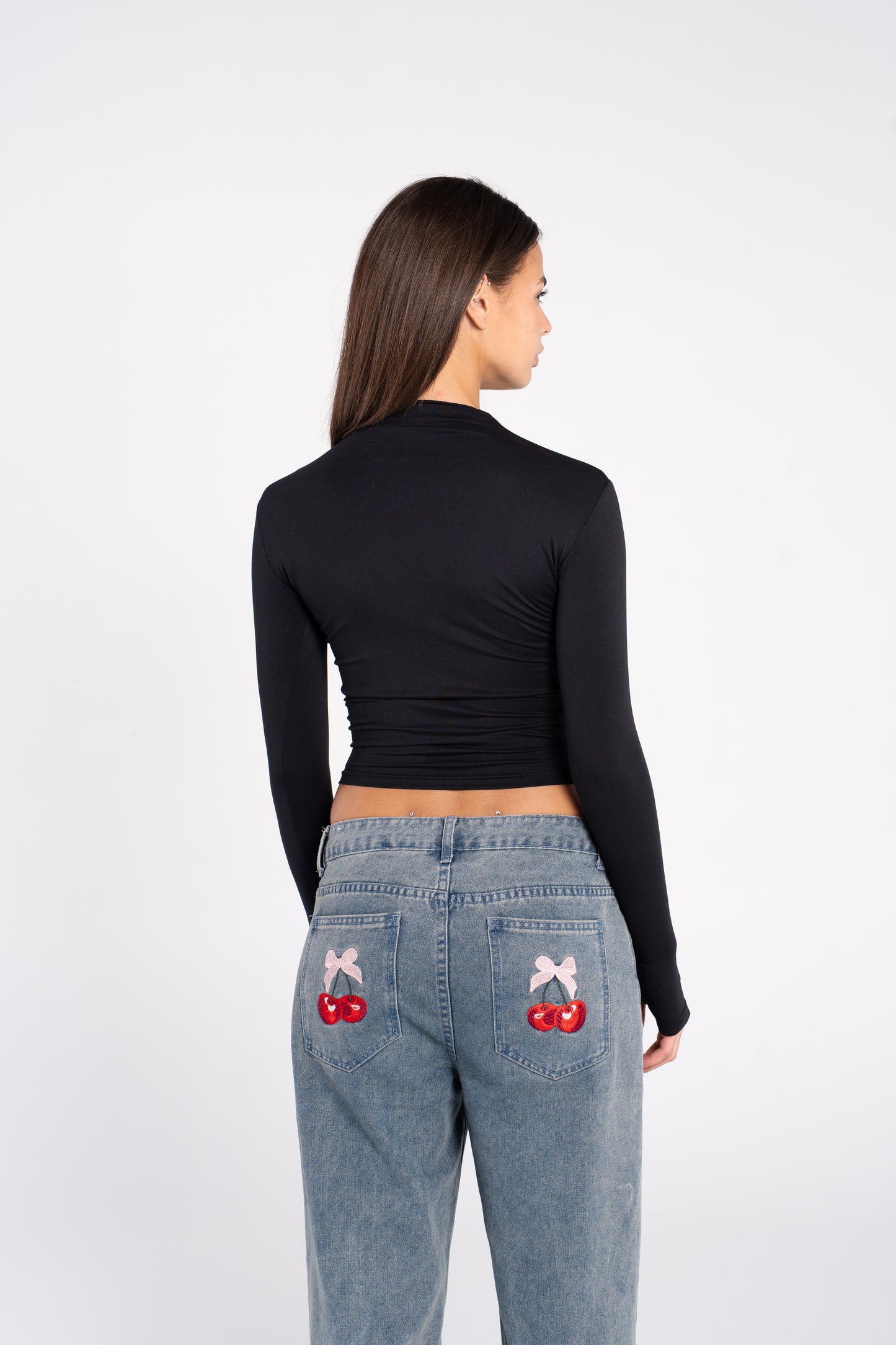 HIGH NECK  LONG SLEEVE