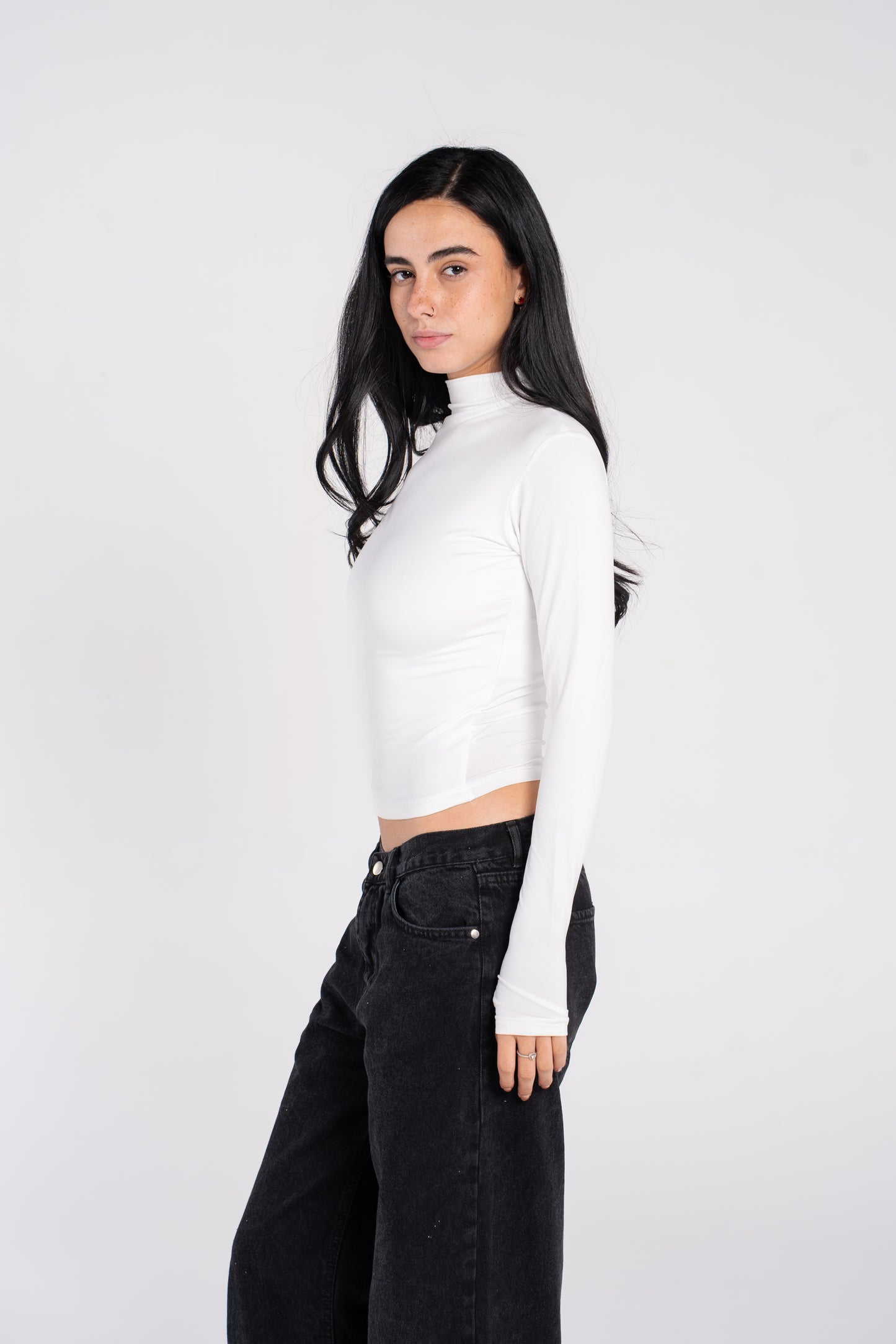 HIGH NECK  LONG SLEEVE