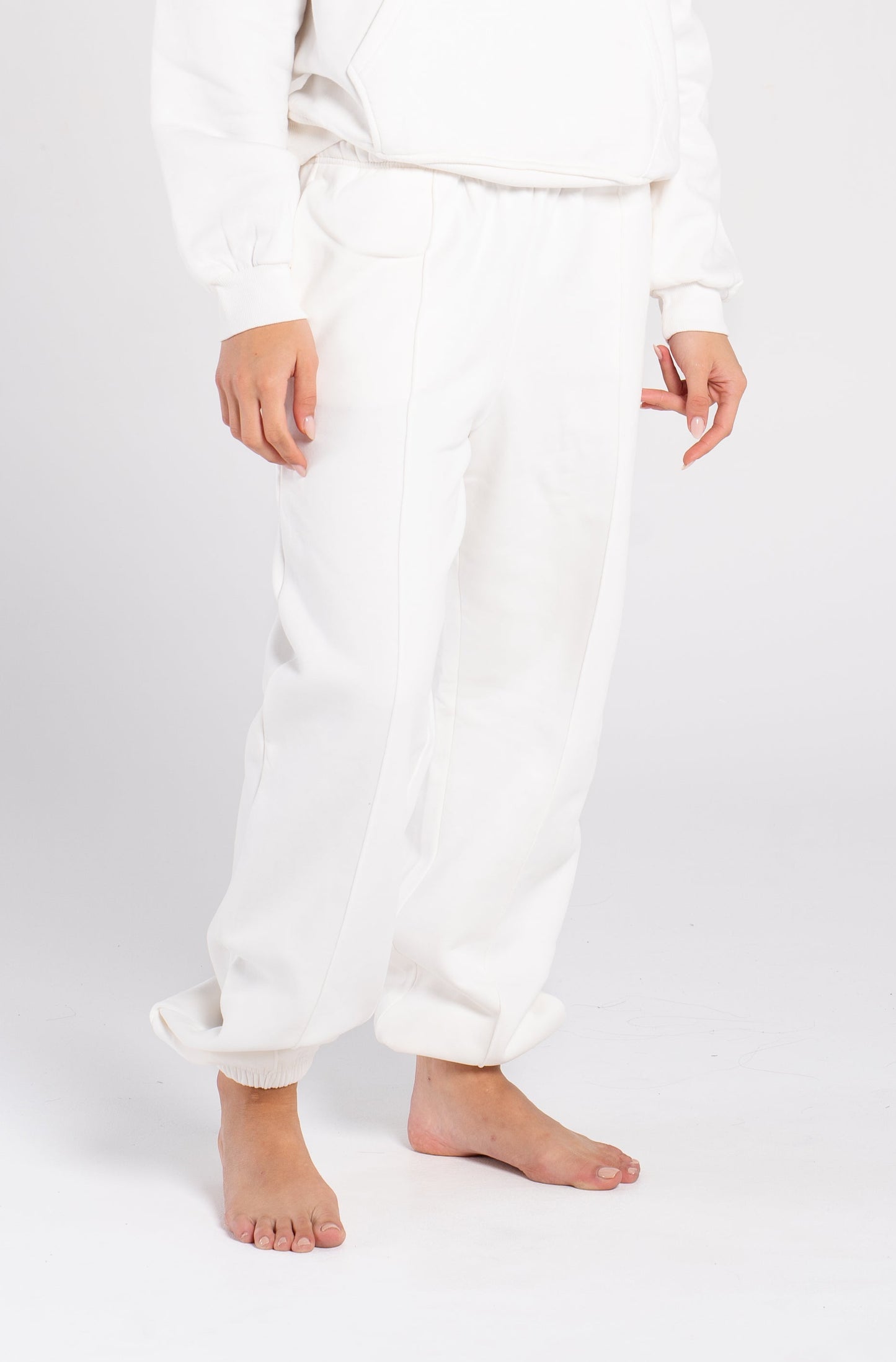 JOGGERS WITH LINES