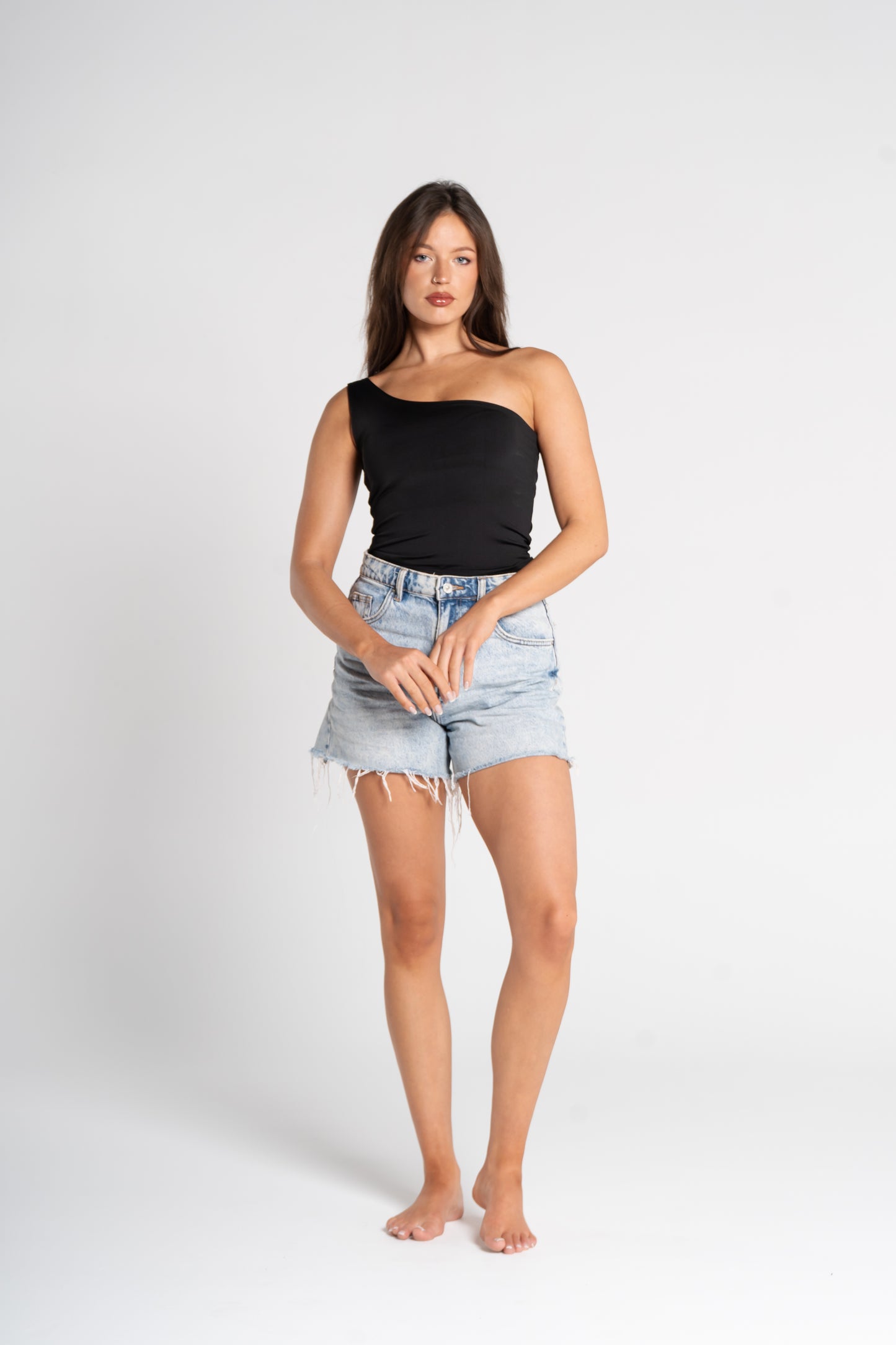 ONE SHOULDER TOP