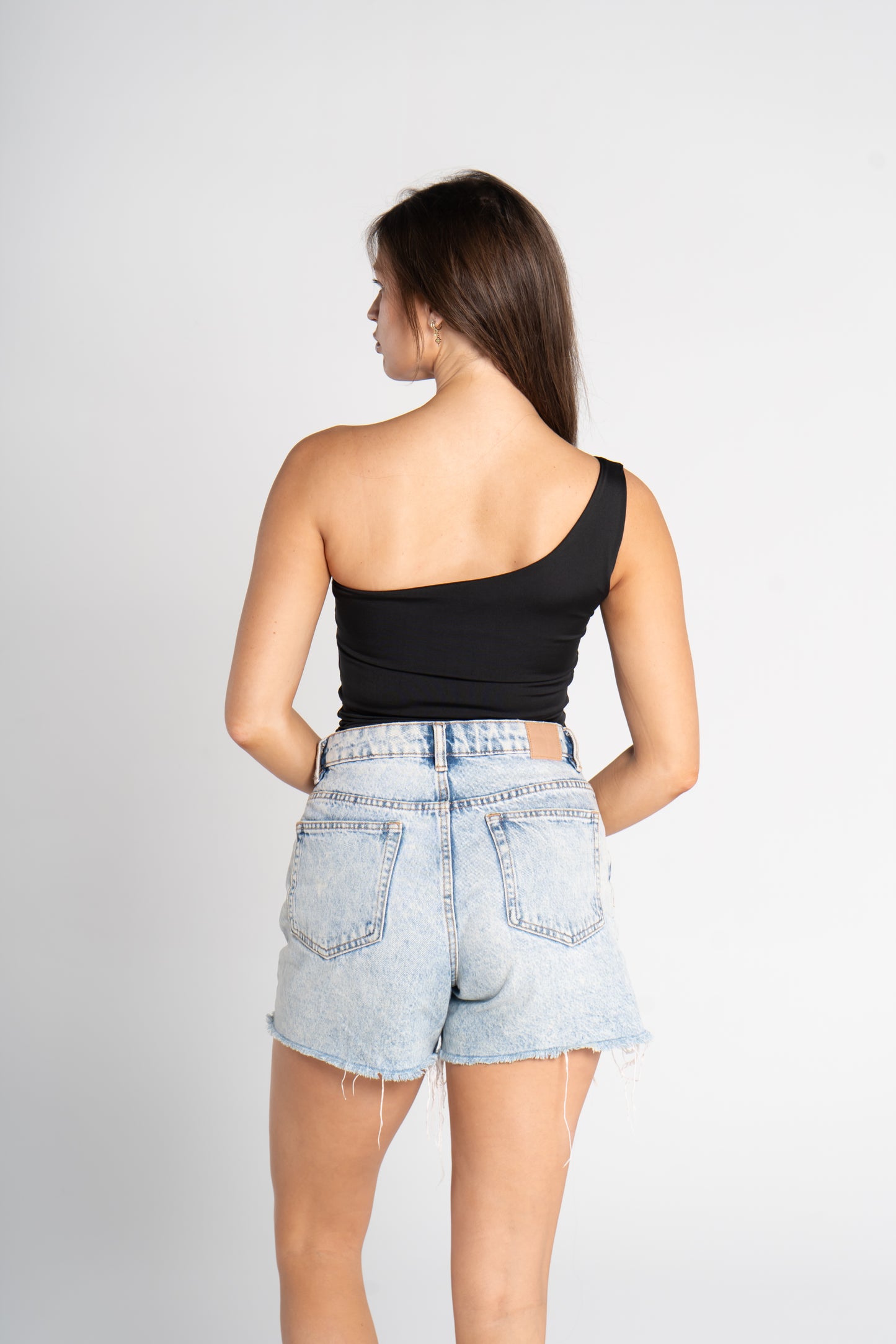 ONE SHOULDER TOP