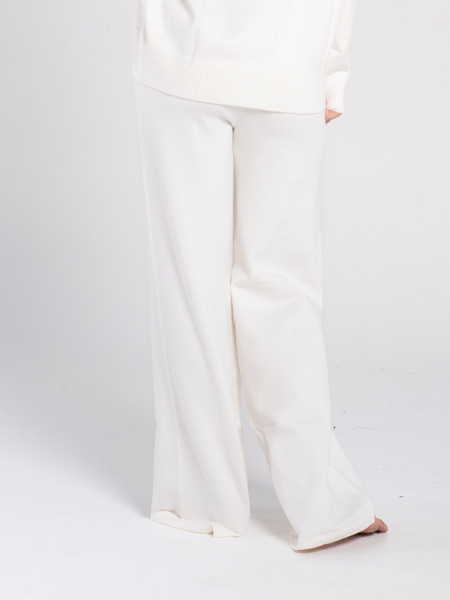 KNIT STRAIGHT LEG PANTS