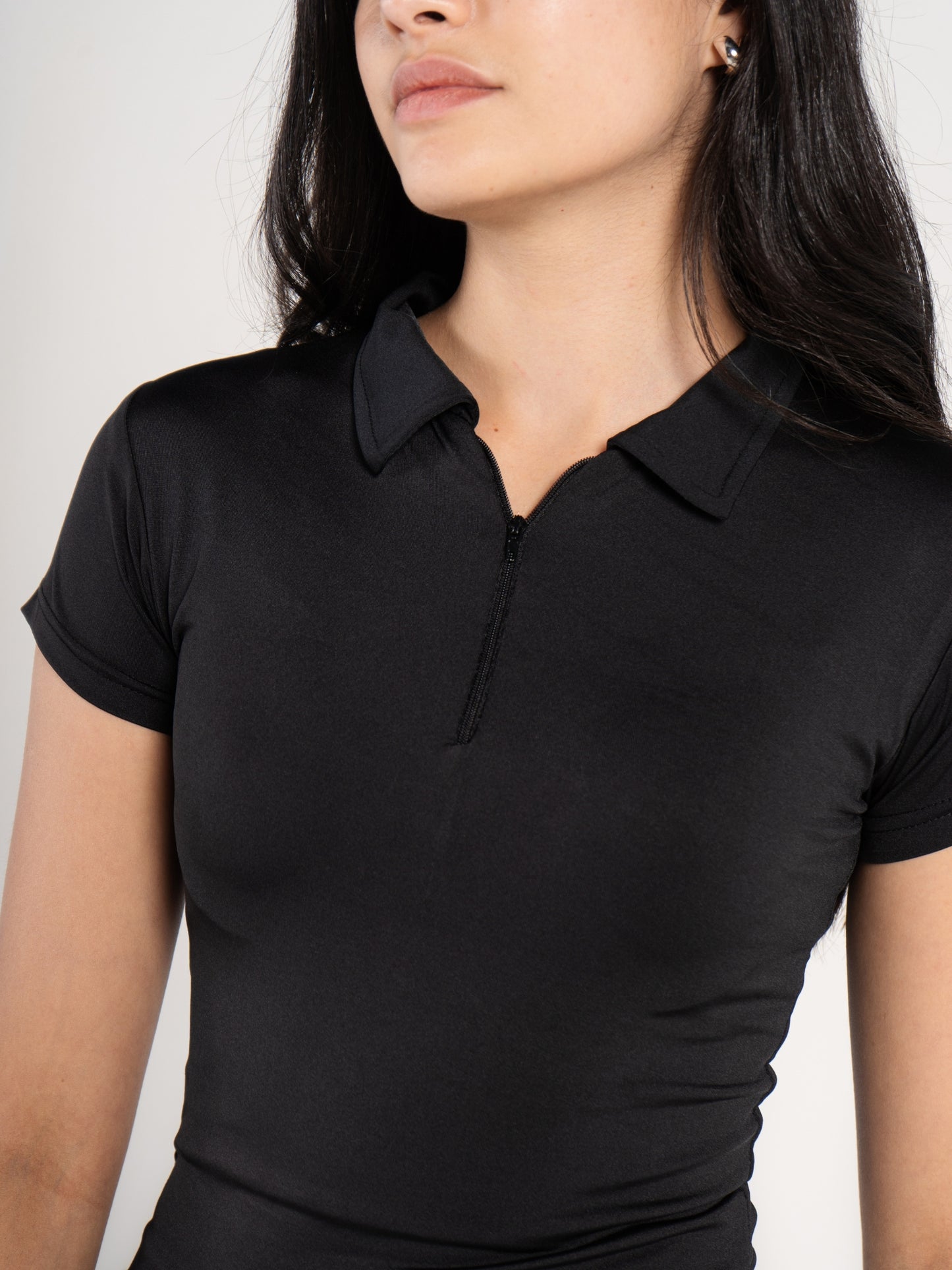 ZIPPER V NECK POLO SHORT SLEEVE