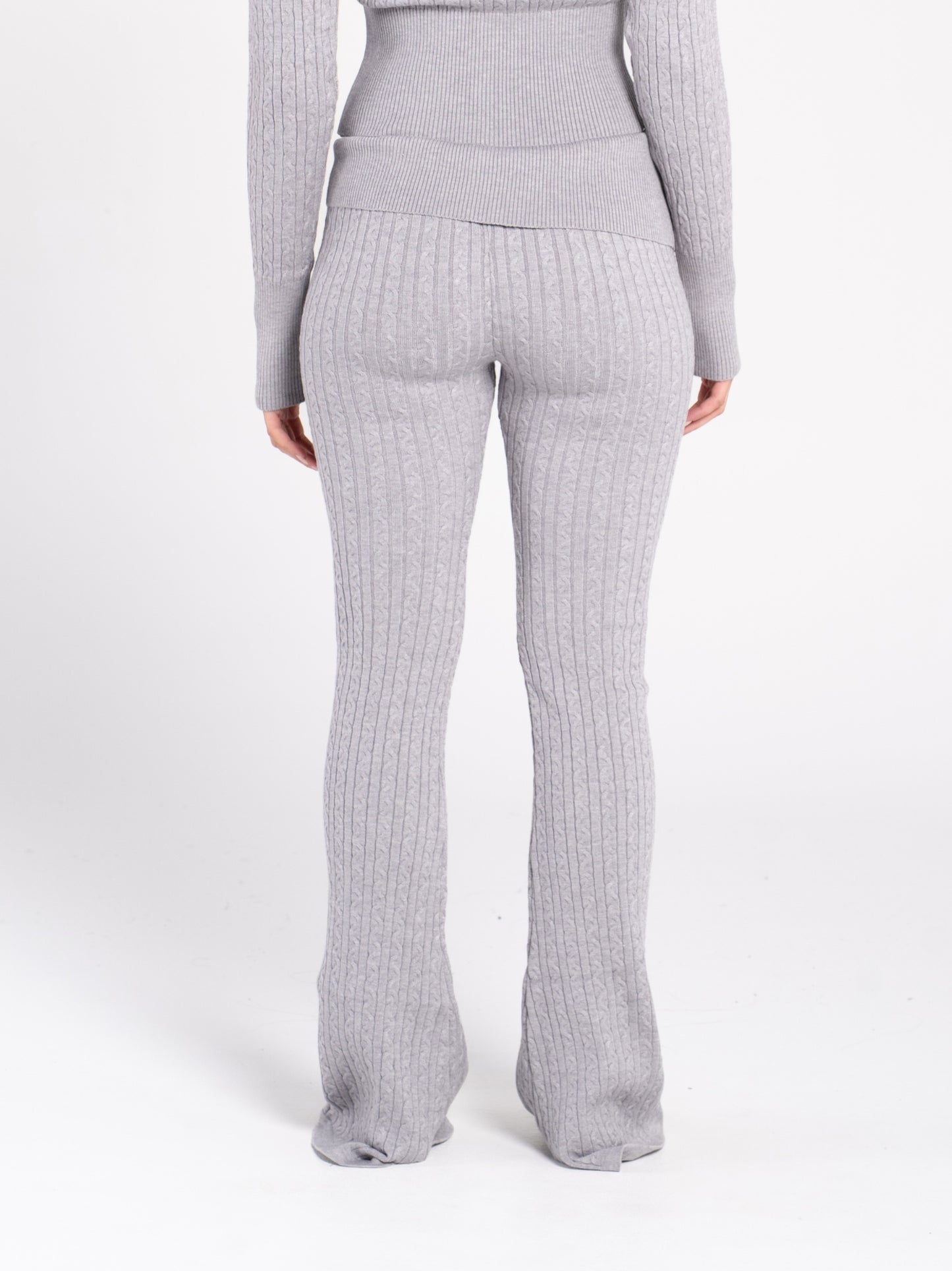 CABLE KNIT PANTS