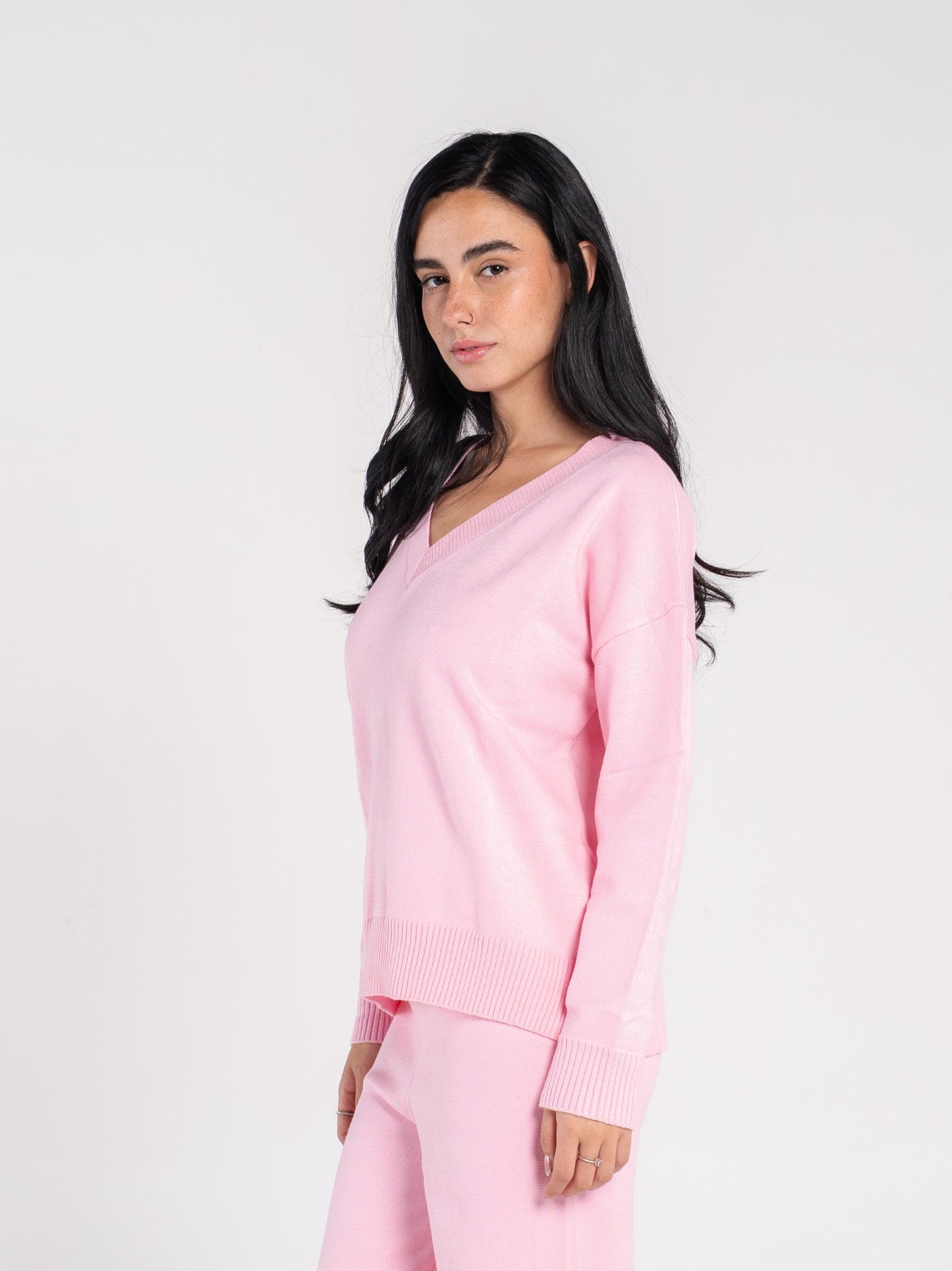 KNIT V NECK SWEATSHIRT