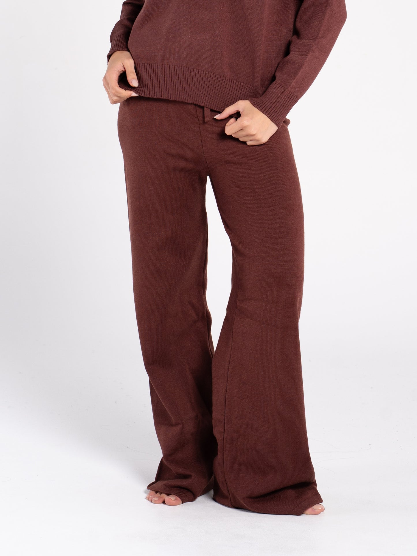 KNIT STRAIGHT LEG PANTS