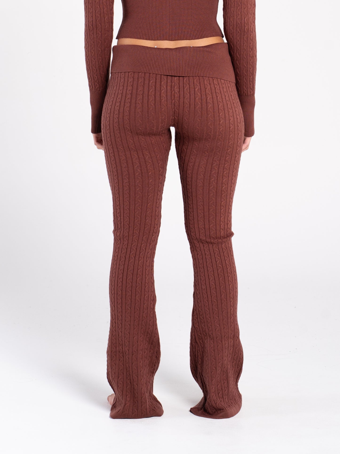 CABLE KNIT PANTS