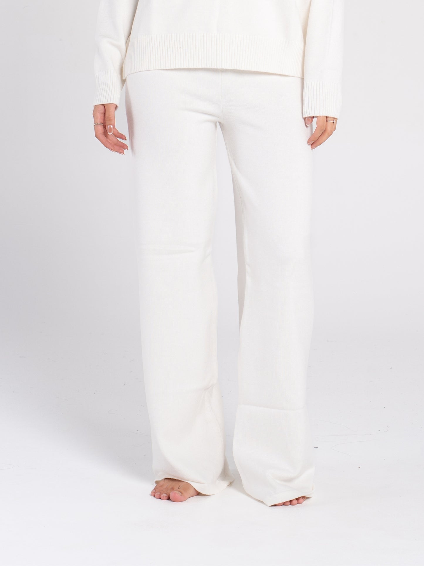 KNIT STRAIGHT LEG PANTS