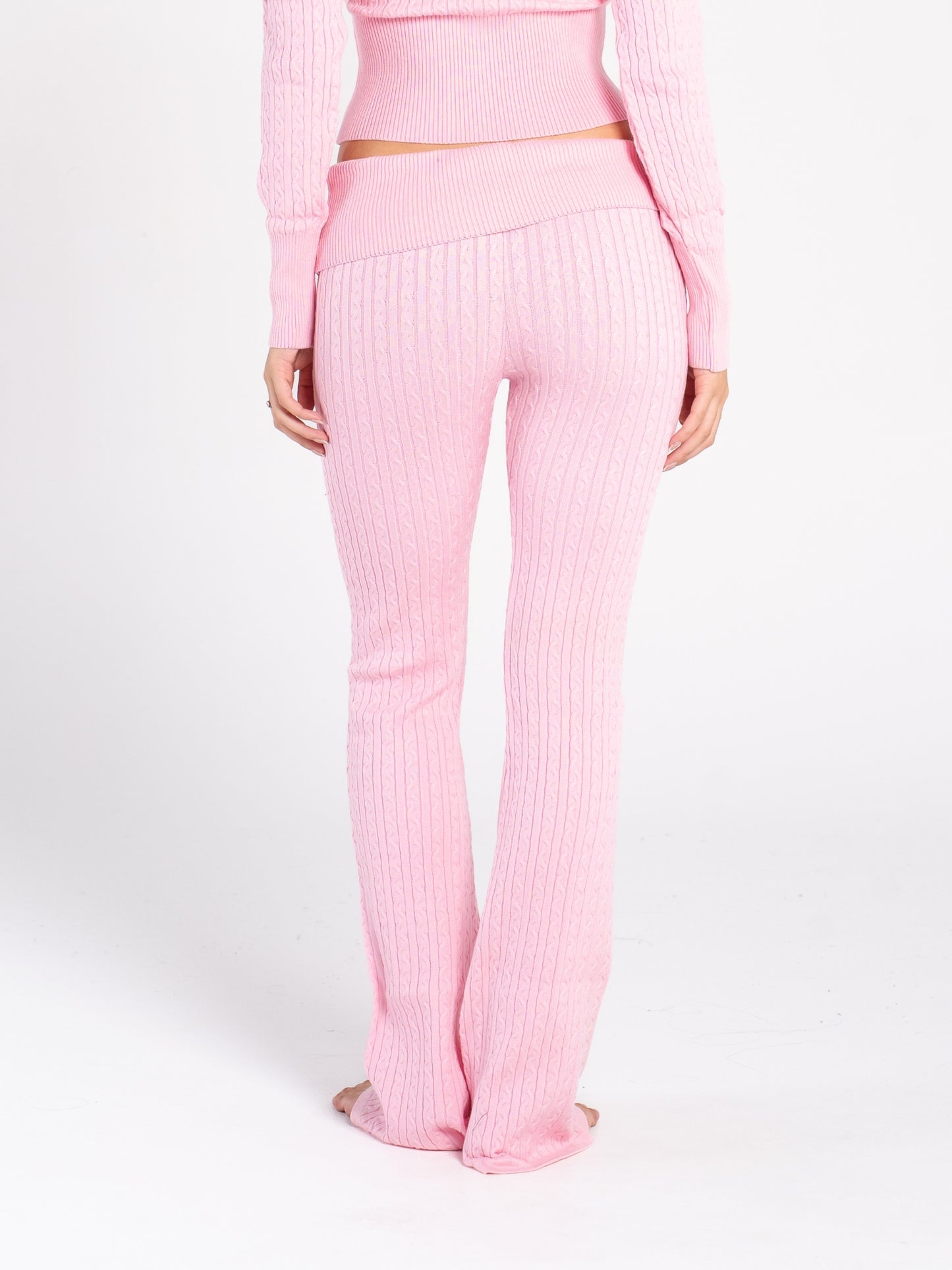 CABLE KNIT PANTS