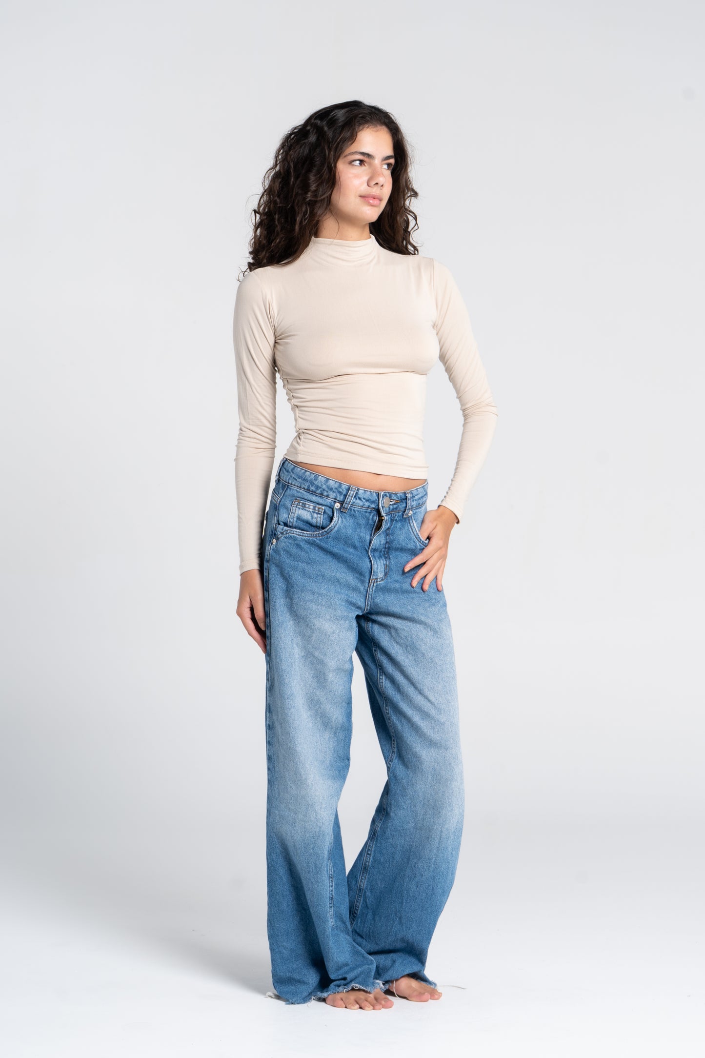 HIGH NECK LONG SLEEVE