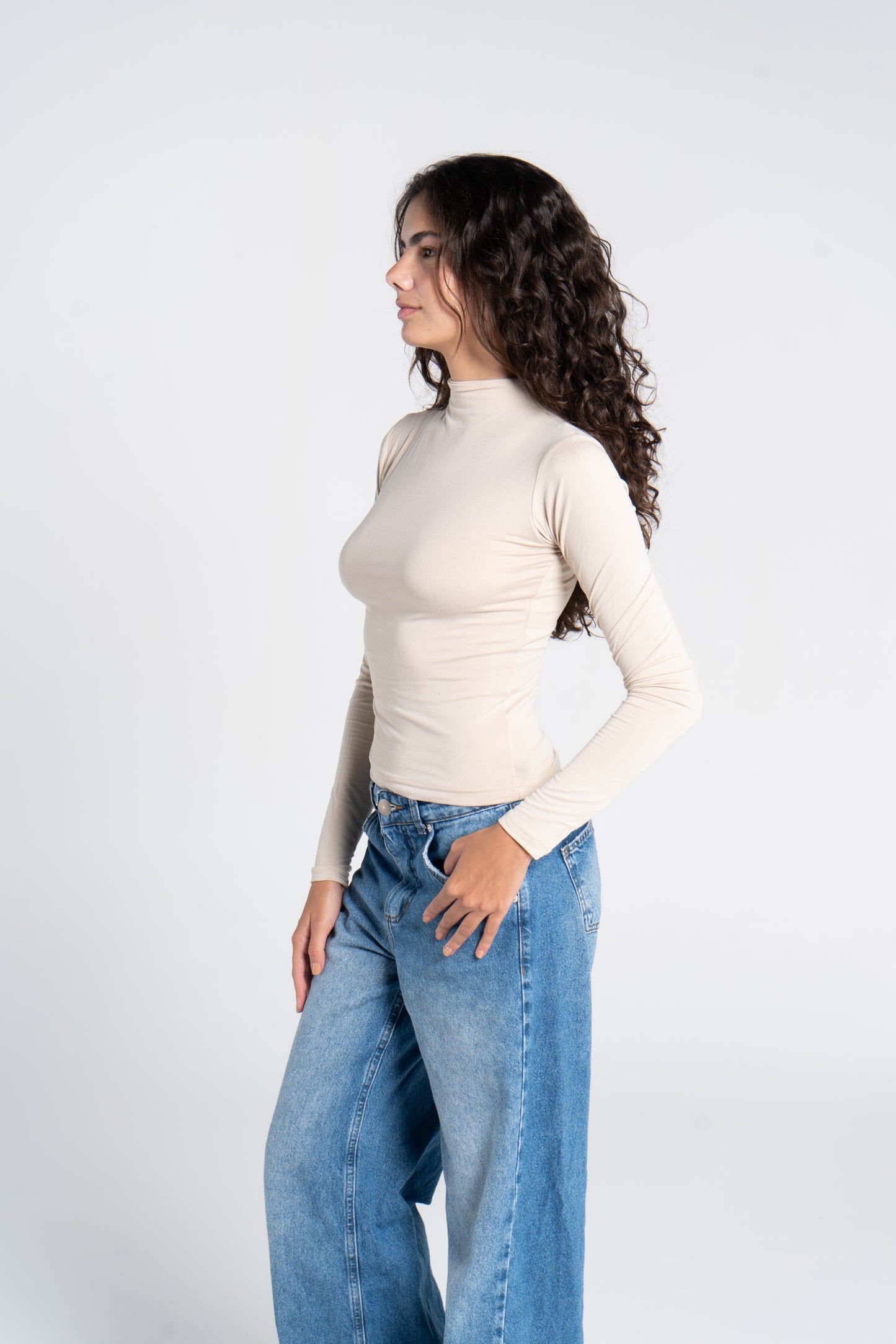 HIGH NECK LONG SLEEVE