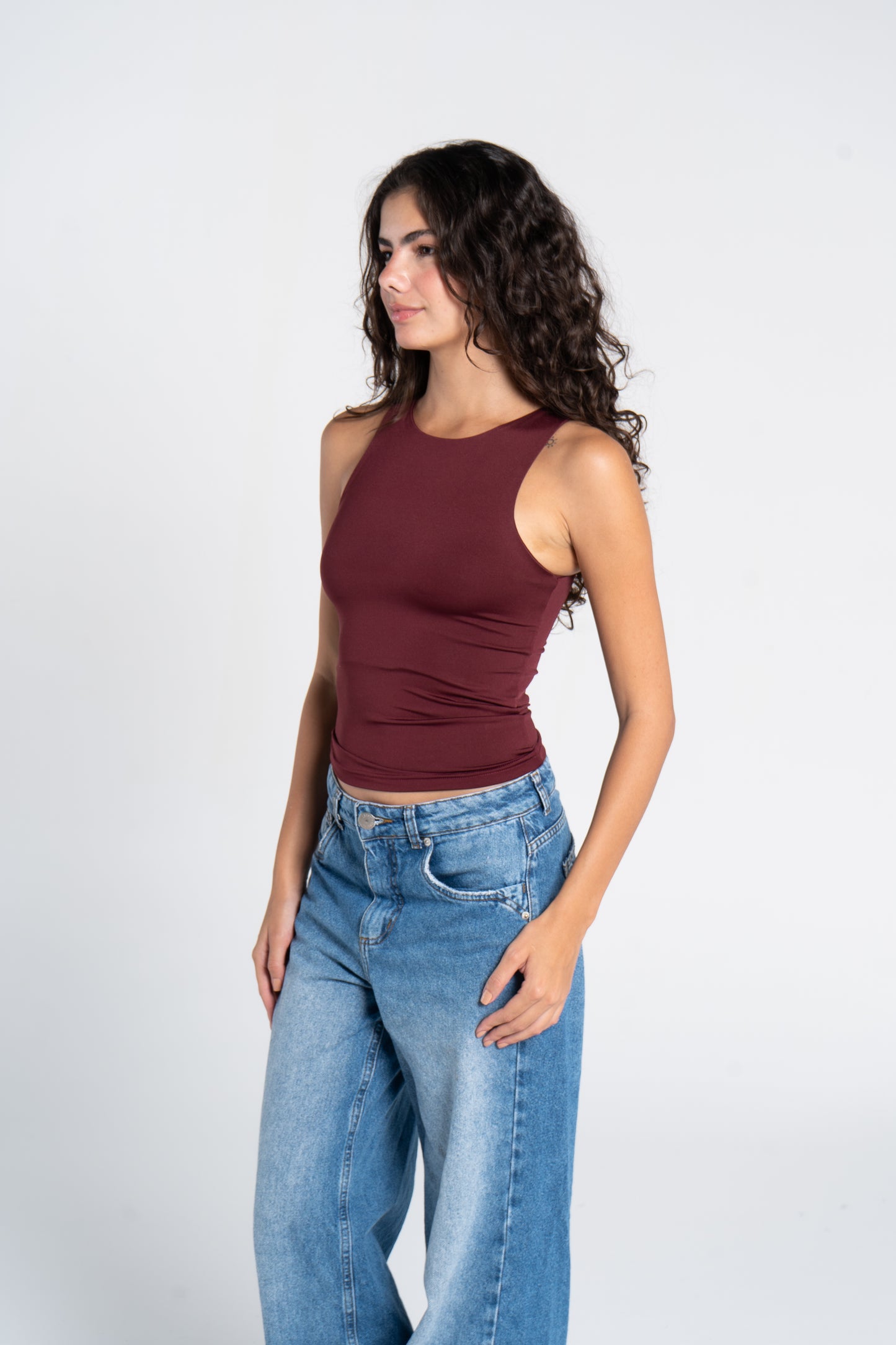 ROUND NECK TANK TOP