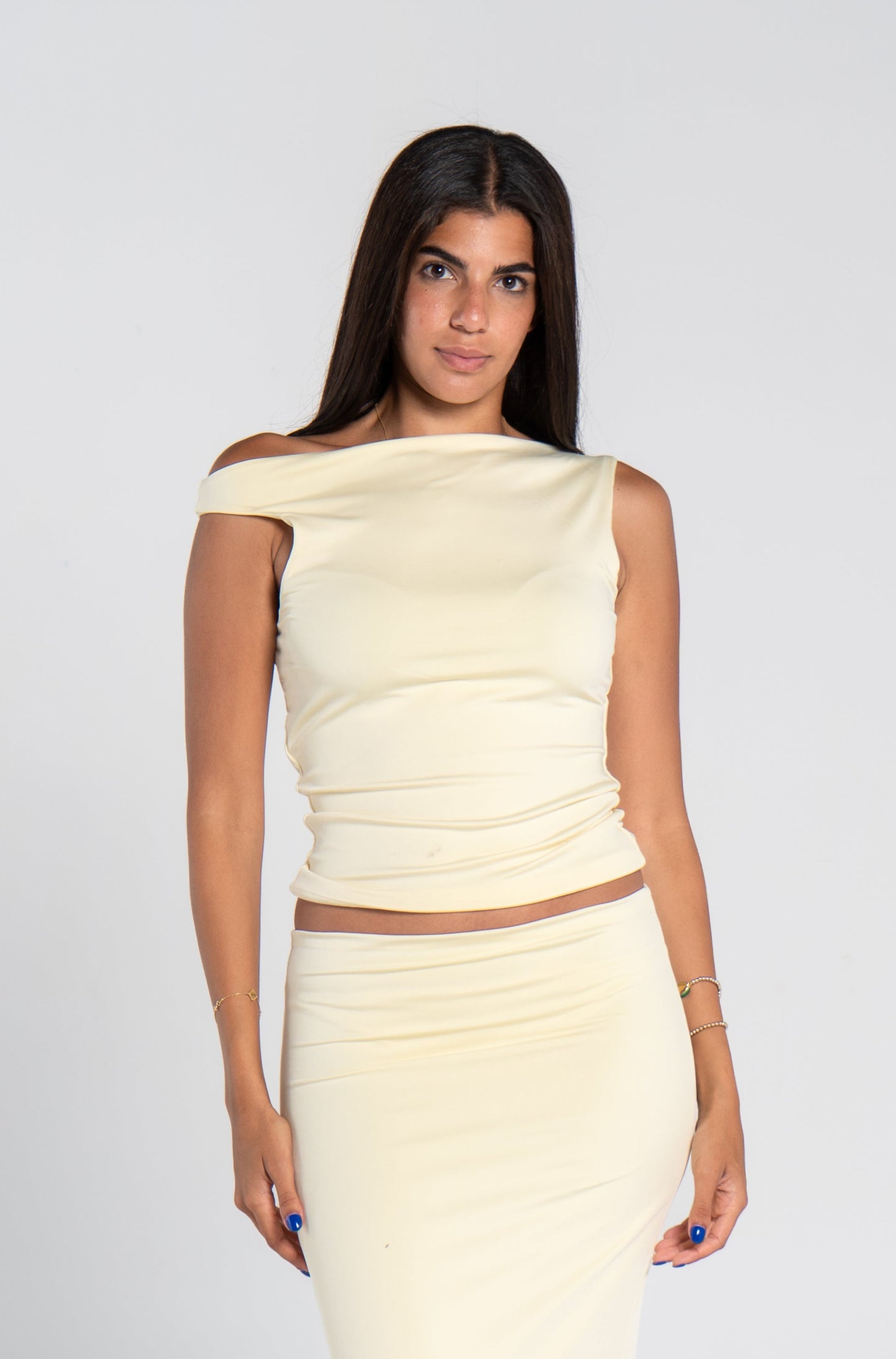 ONE SHOULDER RUCHED ASYMMETRICAL TOP