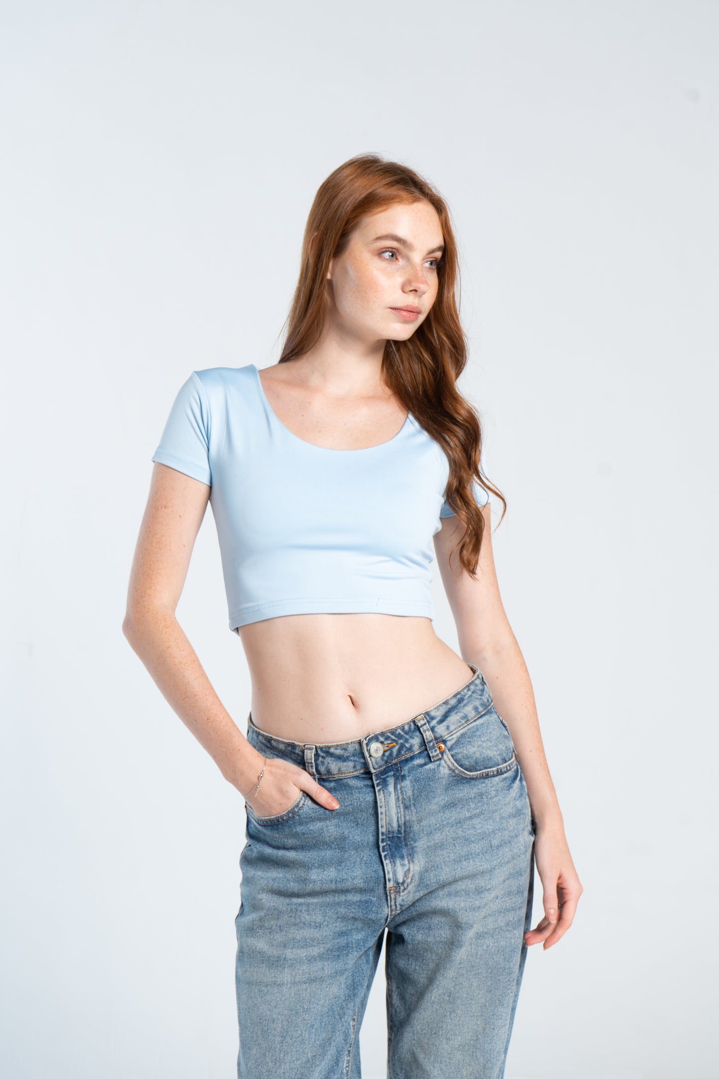 CROPPED WIDE NECK