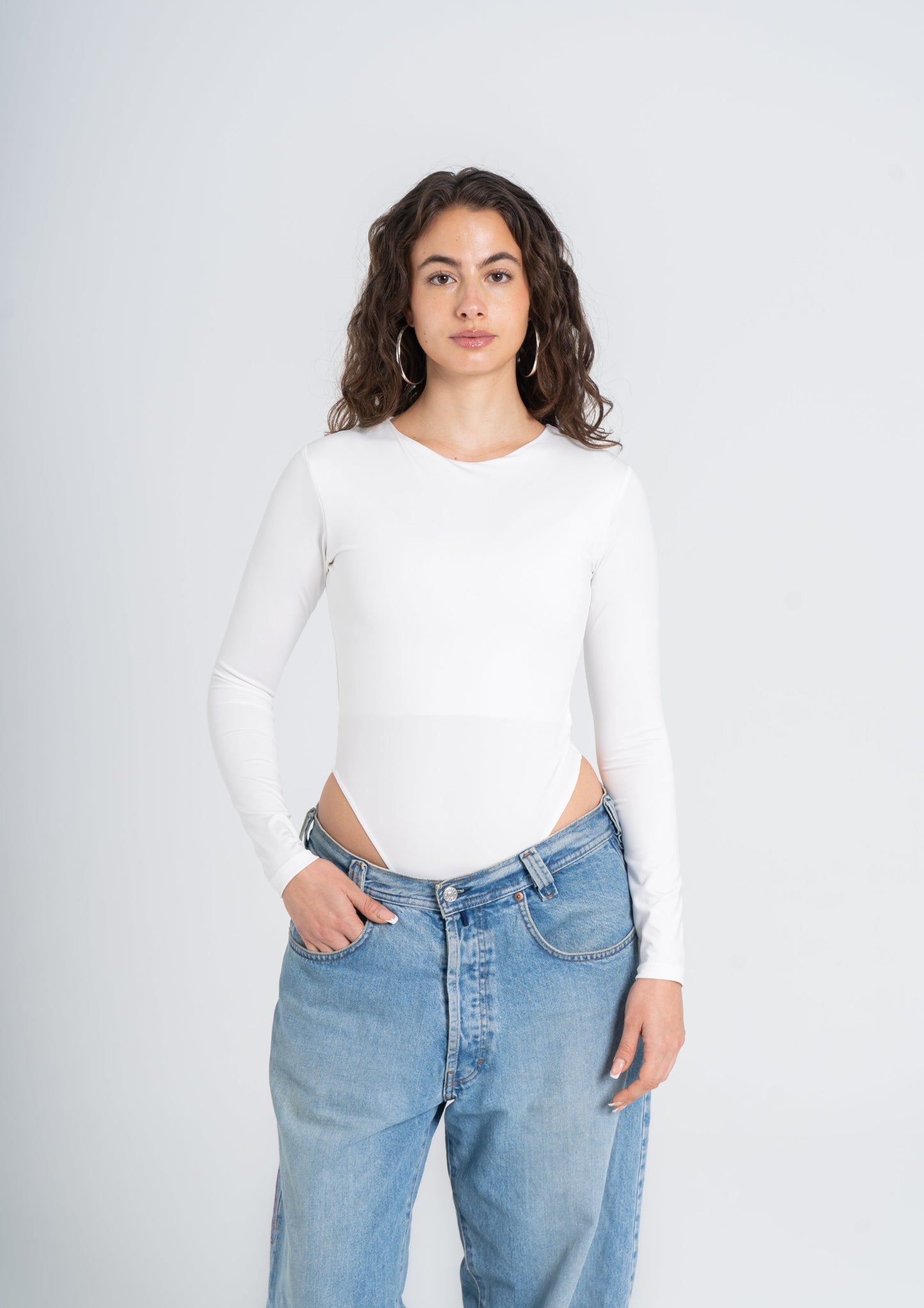 ROUND NECK LONG SLEEVE BODYSUIT