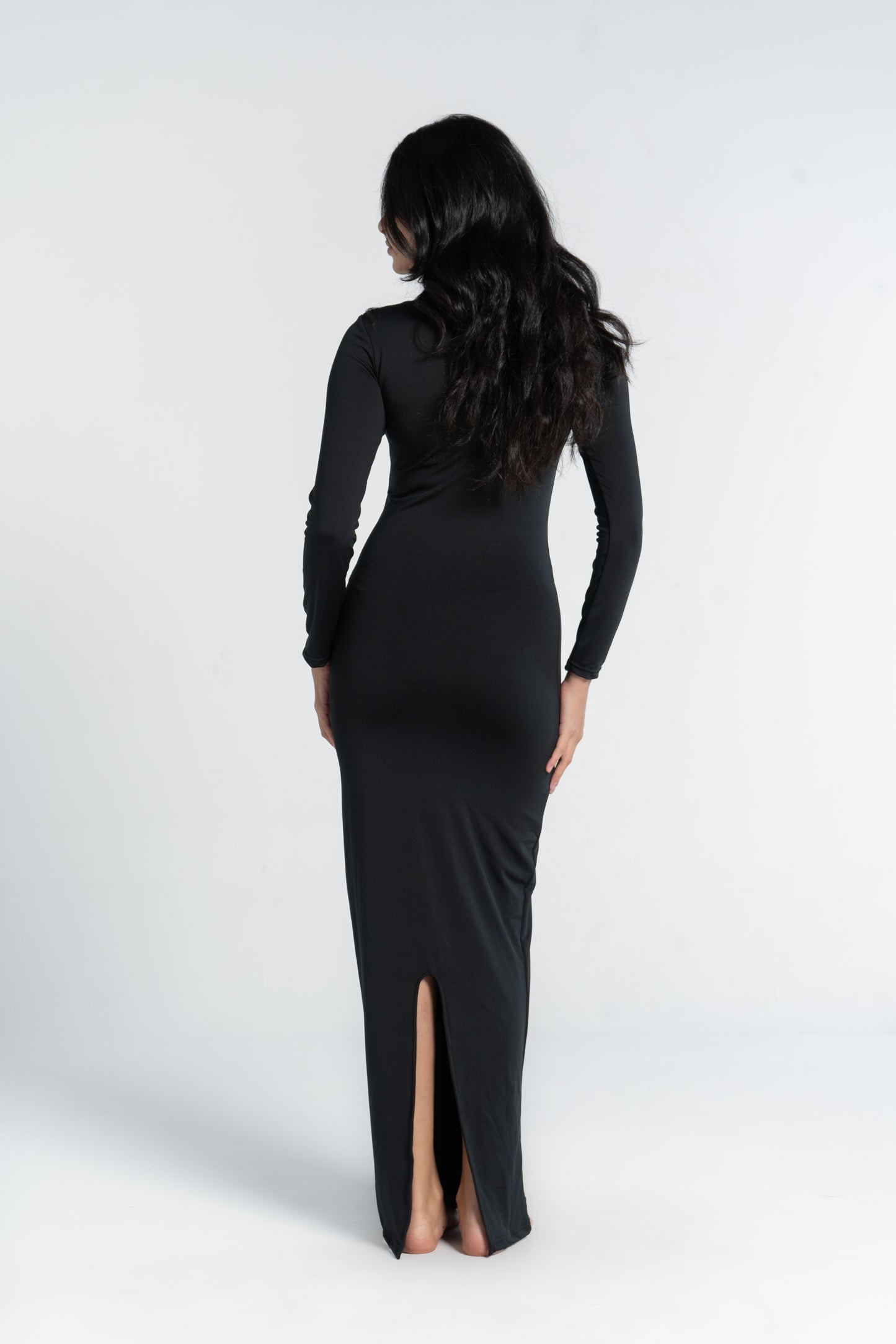 ROUND NECK LONG SLEEVE DRESS