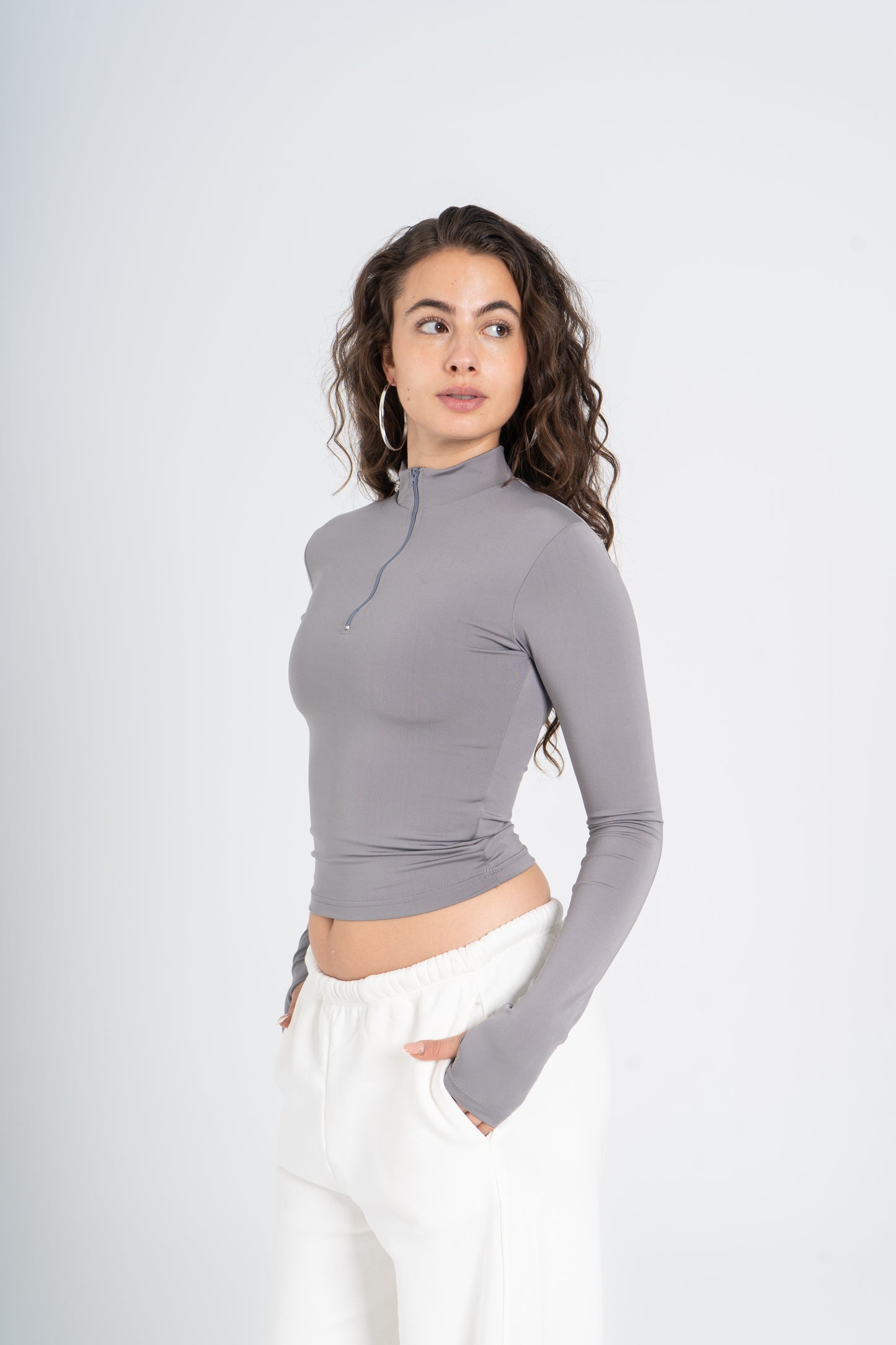 HIGH NECK ZIPPER LONG SLEEVE