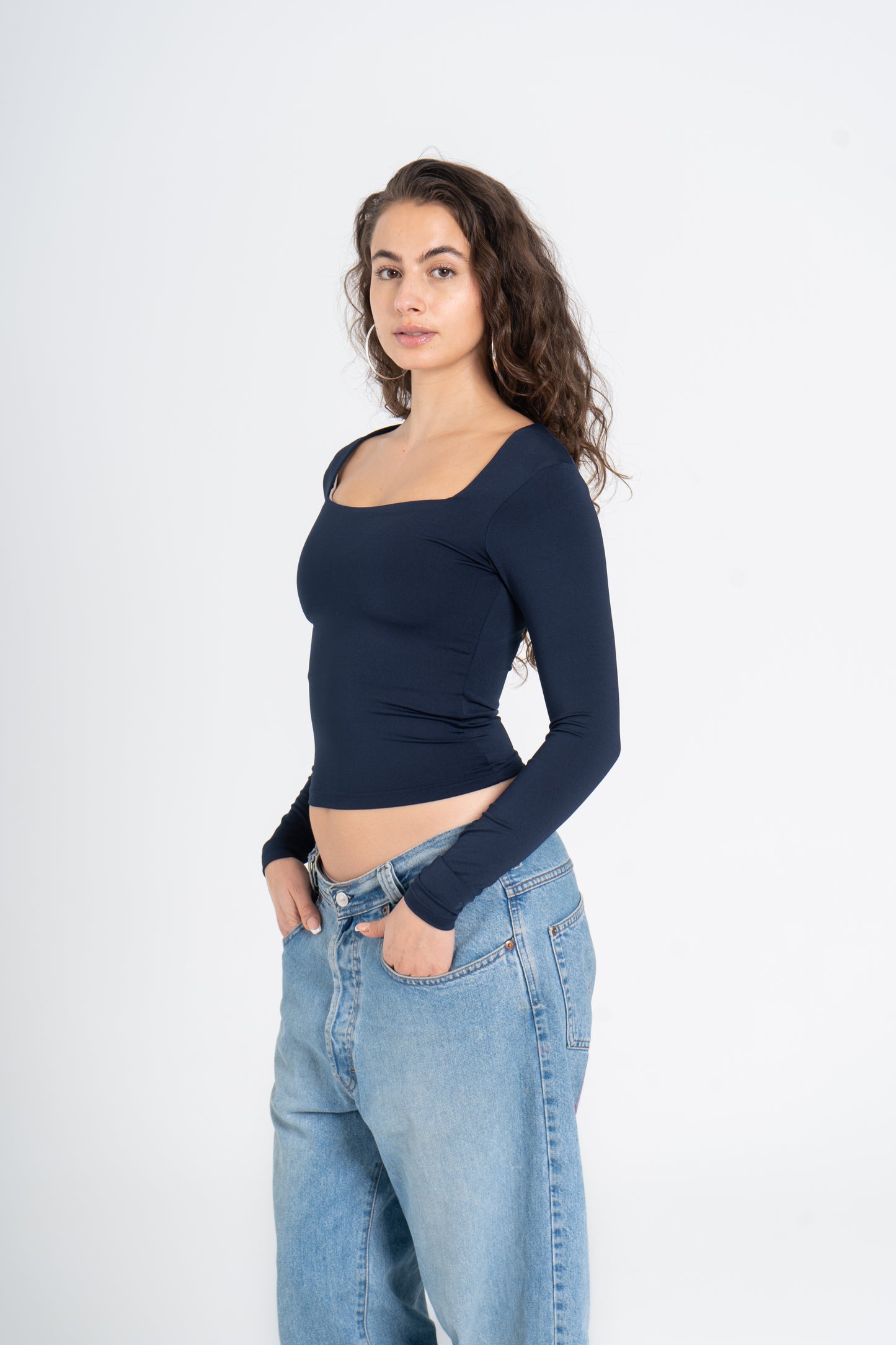 SQUARE NECK LONG SLEEVE