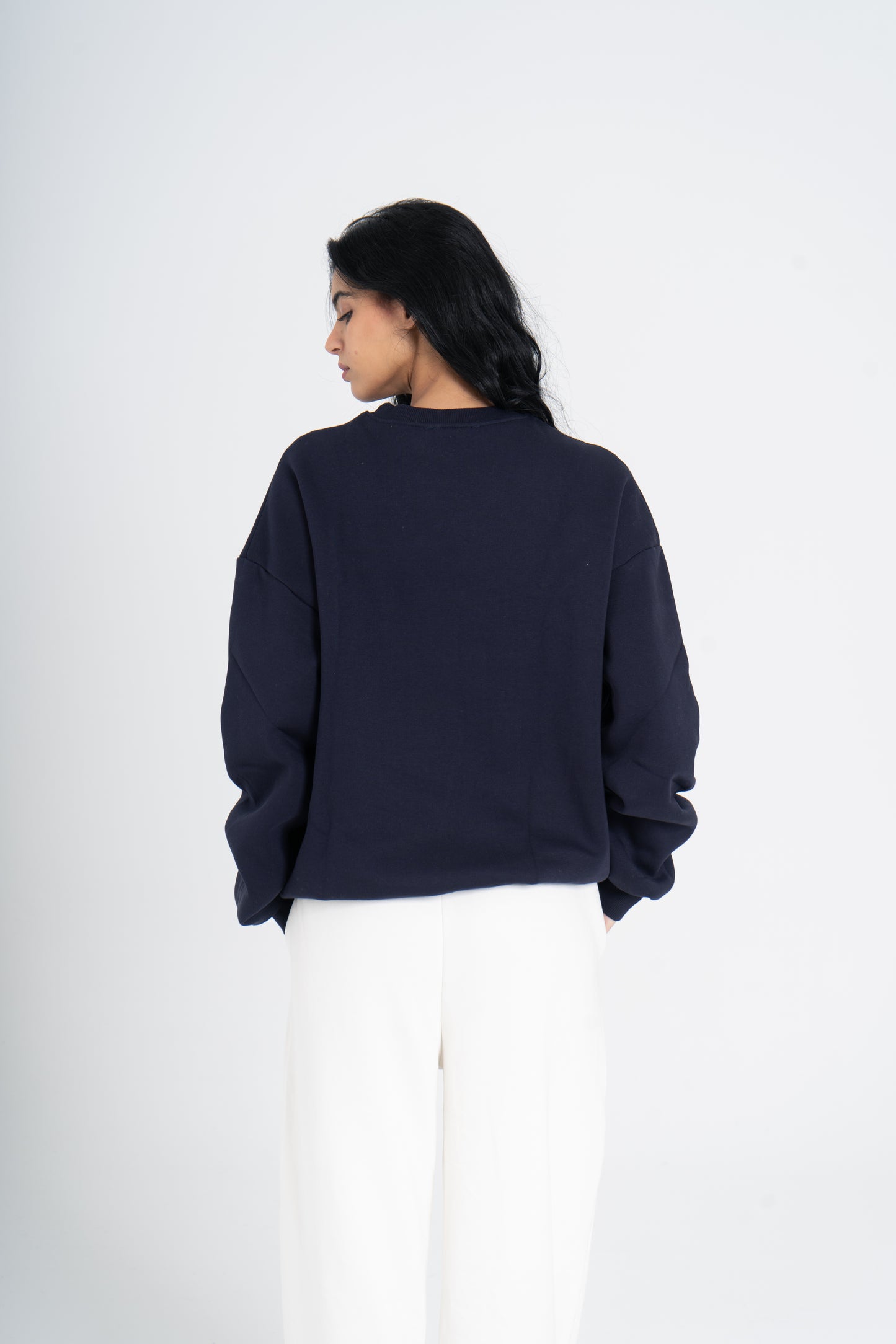 OVERSIZED CREW NECK