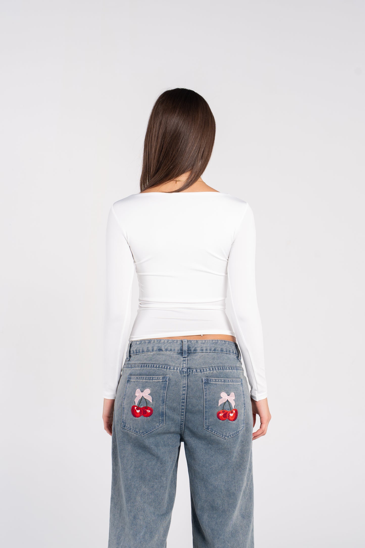 WIDE SHOULDER LONG SLEEVE TOP