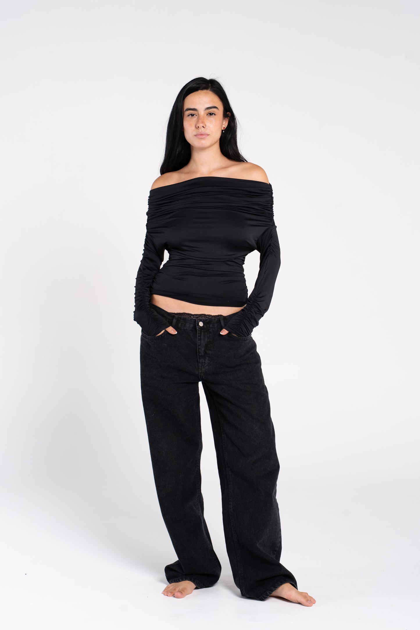 OFF SHOULDER RUCHED LONG SLEEVE