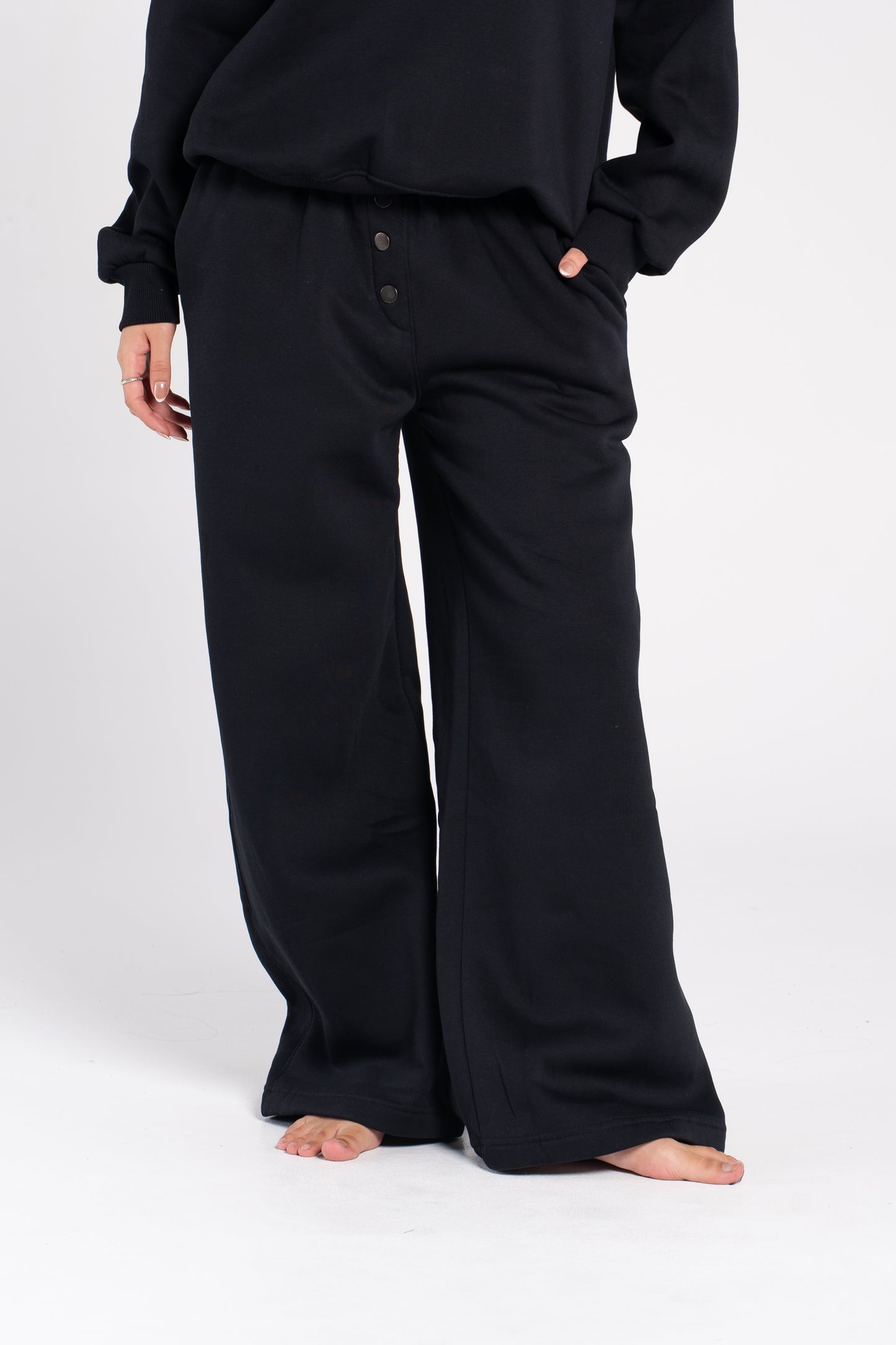 BUTTONS STRAIGHT LEG